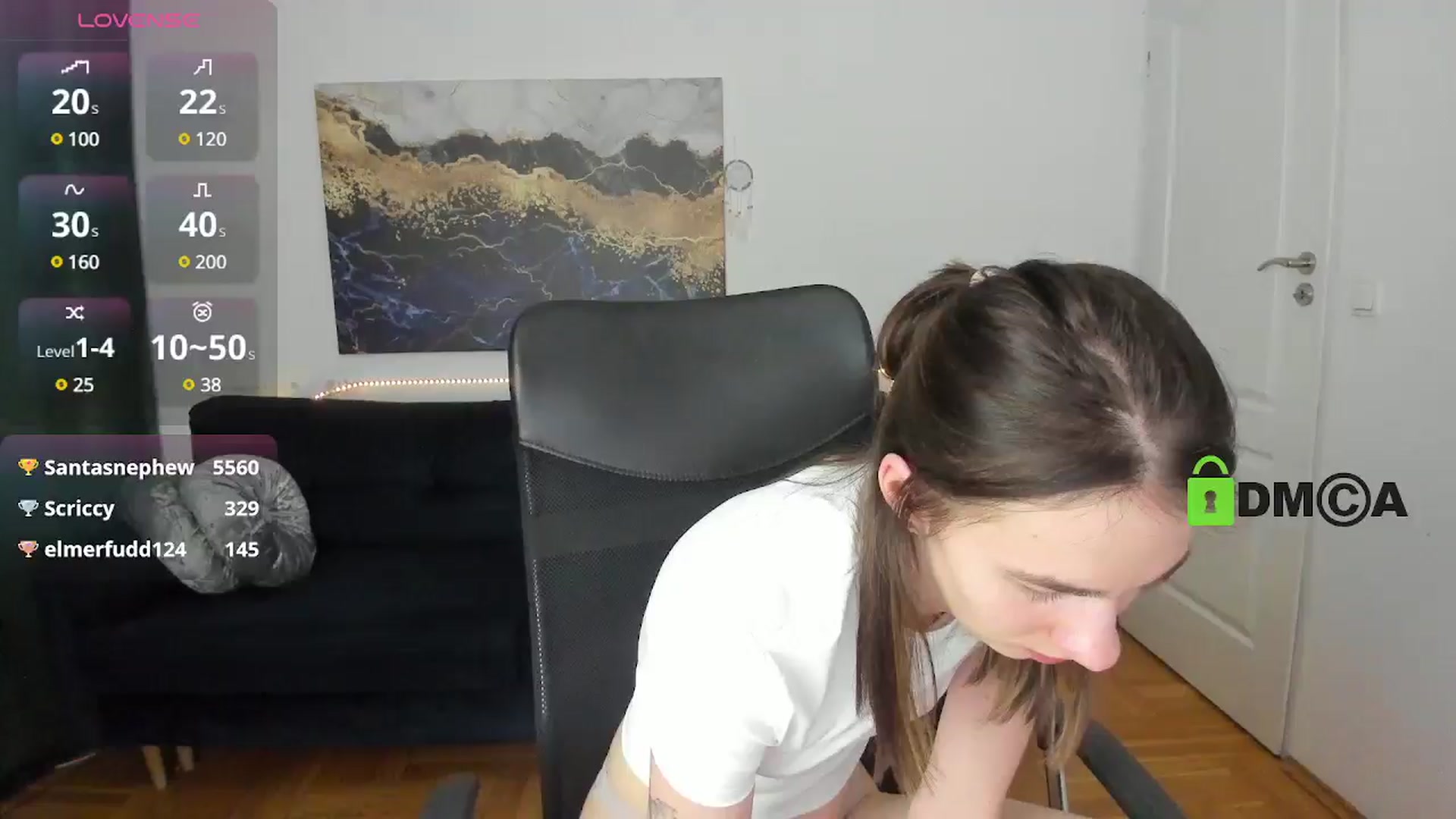 Gallery image thumbnail from MileyBee's myfreecams stream on, 04/20/2025, 19:01 image 18 of 20
