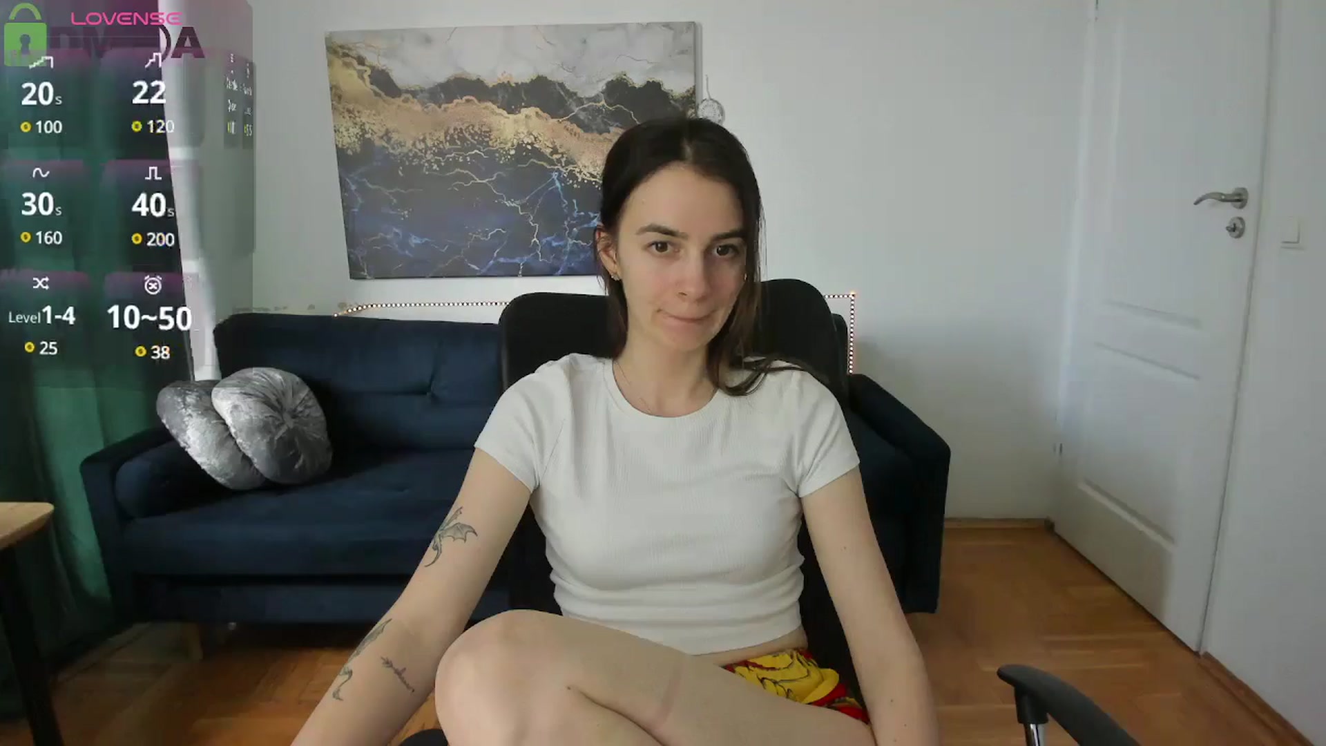 Gallery image thumbnail from MileyBee's myfreecams stream on, 04/21/2025, 12:00 image 14 of 20