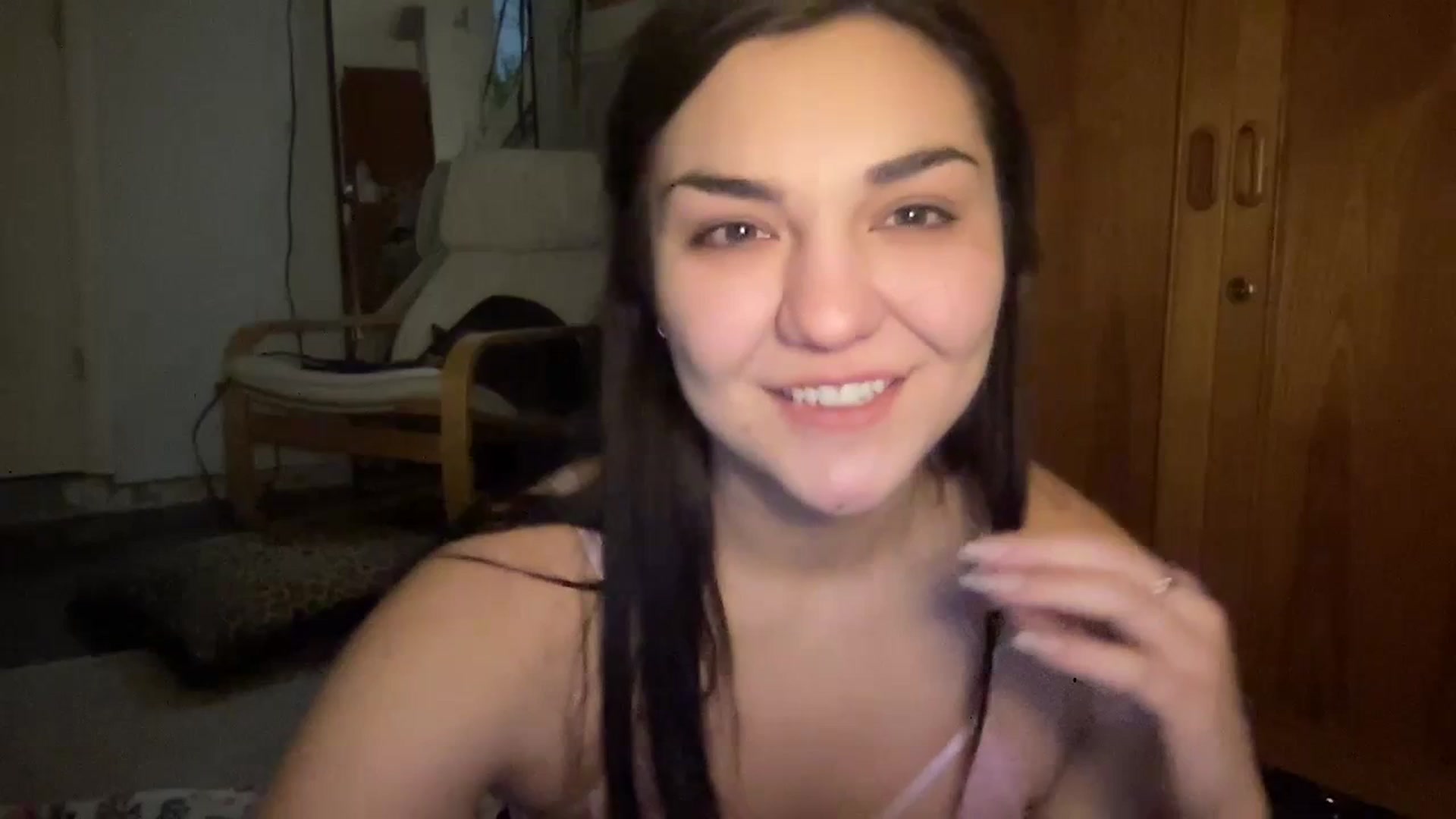 Gallery image thumbnail from MileyxSmiles's myfreecams stream on, 06/02/2023, 10:40 image 12 of 20