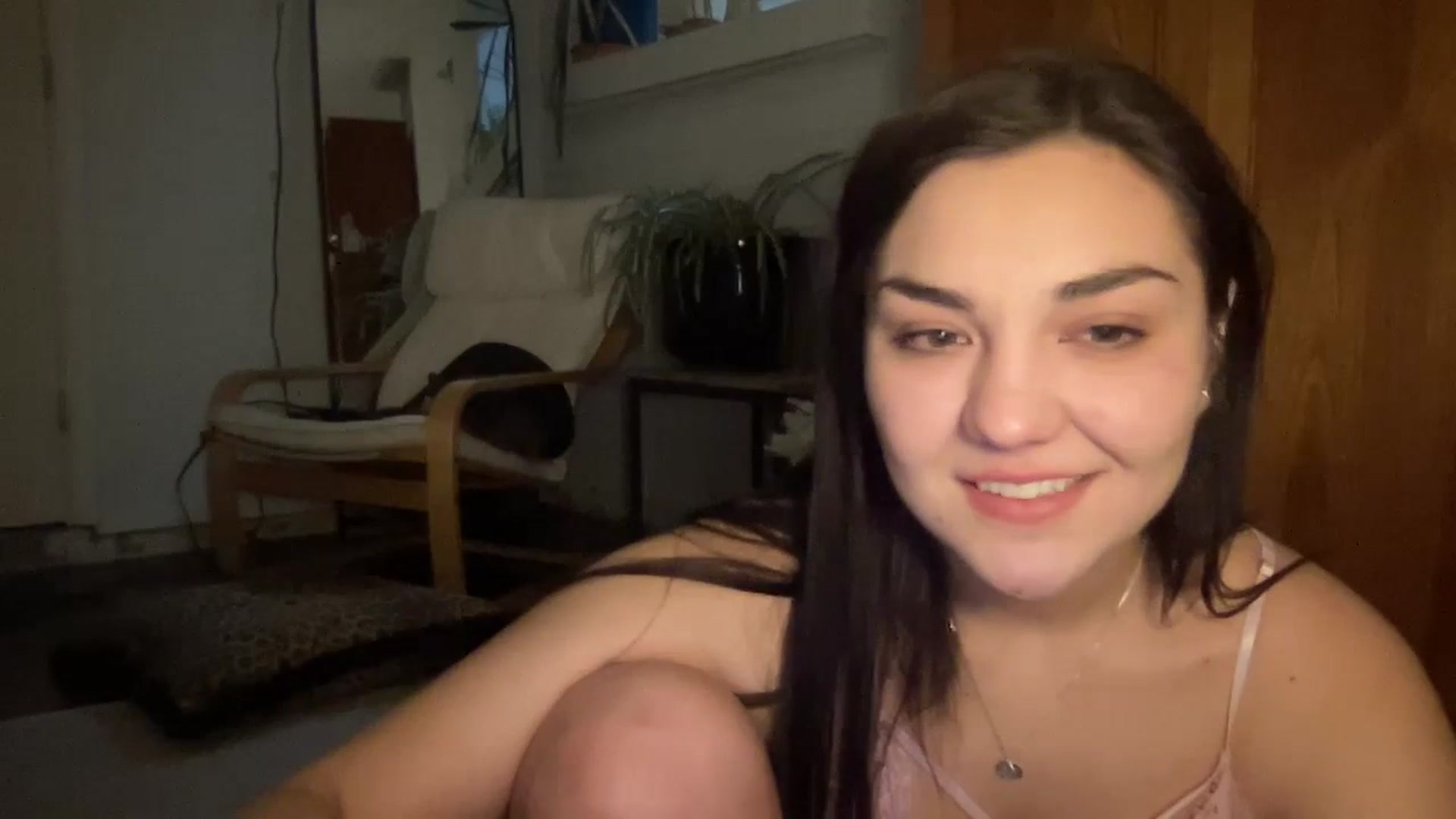 Gallery image thumbnail from MileyxSmiles's myfreecams stream on, 06/02/2023, 10:40 image 2 of 20