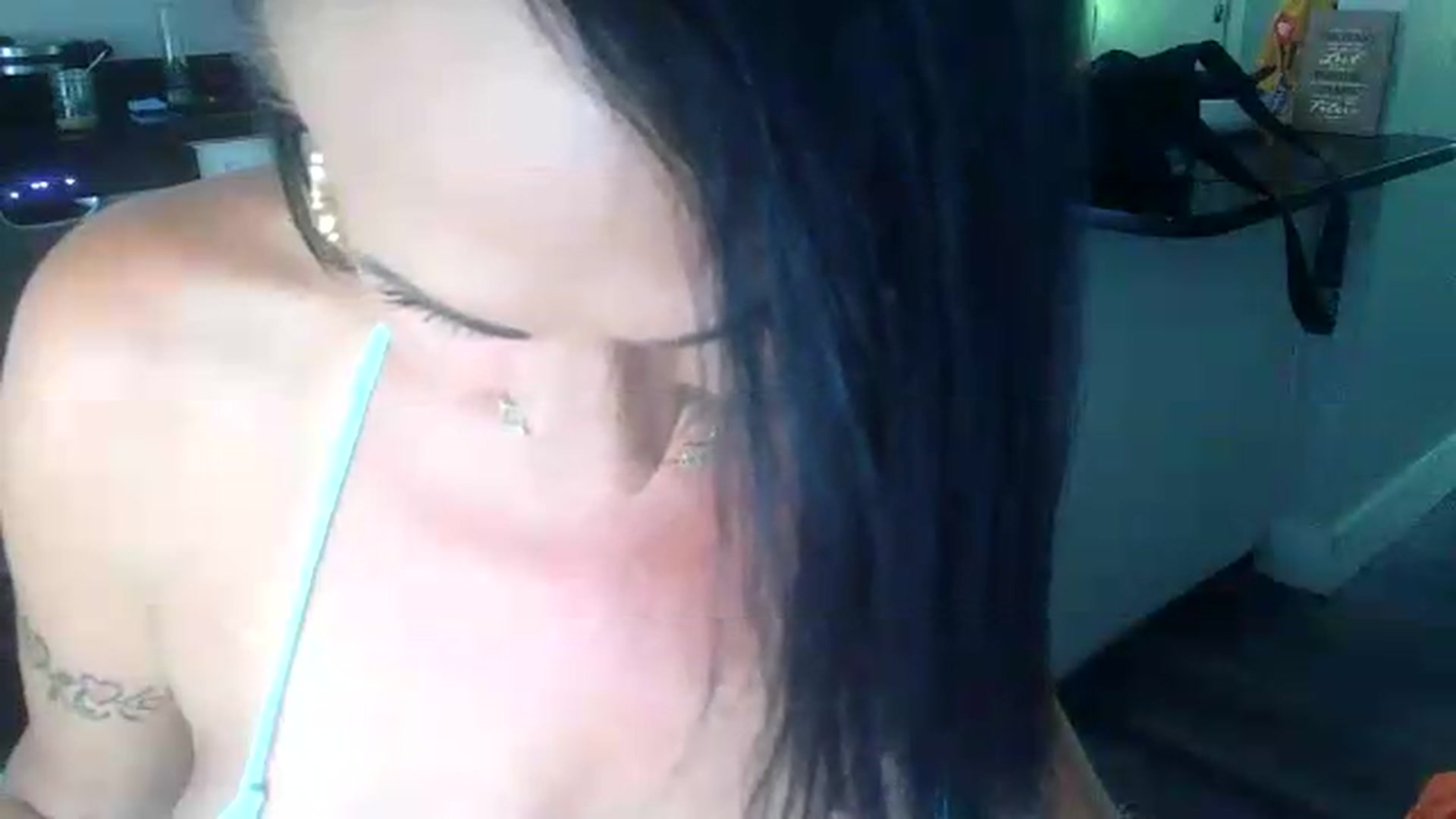 Gallery image thumbnail from MilfNCookies1's myfreecams stream on, 07/19/2026, 17:06 image 18 of 20