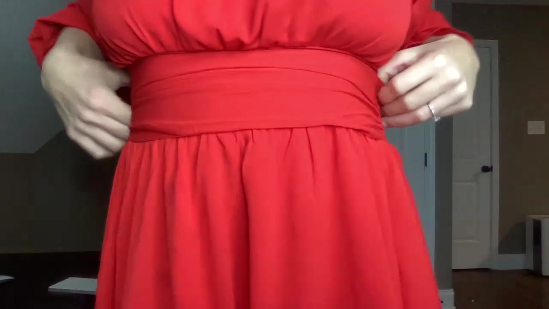 Gallery image thumbnail from MilfParadise's myfreecams stream on, 11/20/2022, 05:04 image 4 of 20