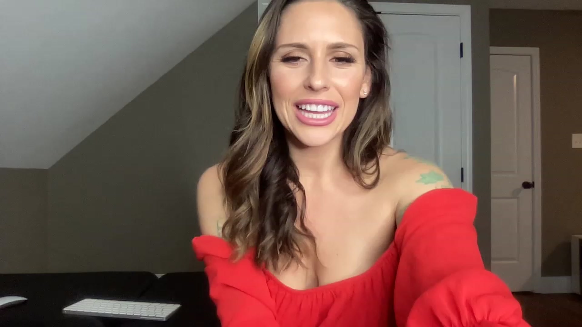 Gallery image thumbnail from MilfParadise's myfreecams stream on, 11/20/2022, 05:04 image 20 of 20
