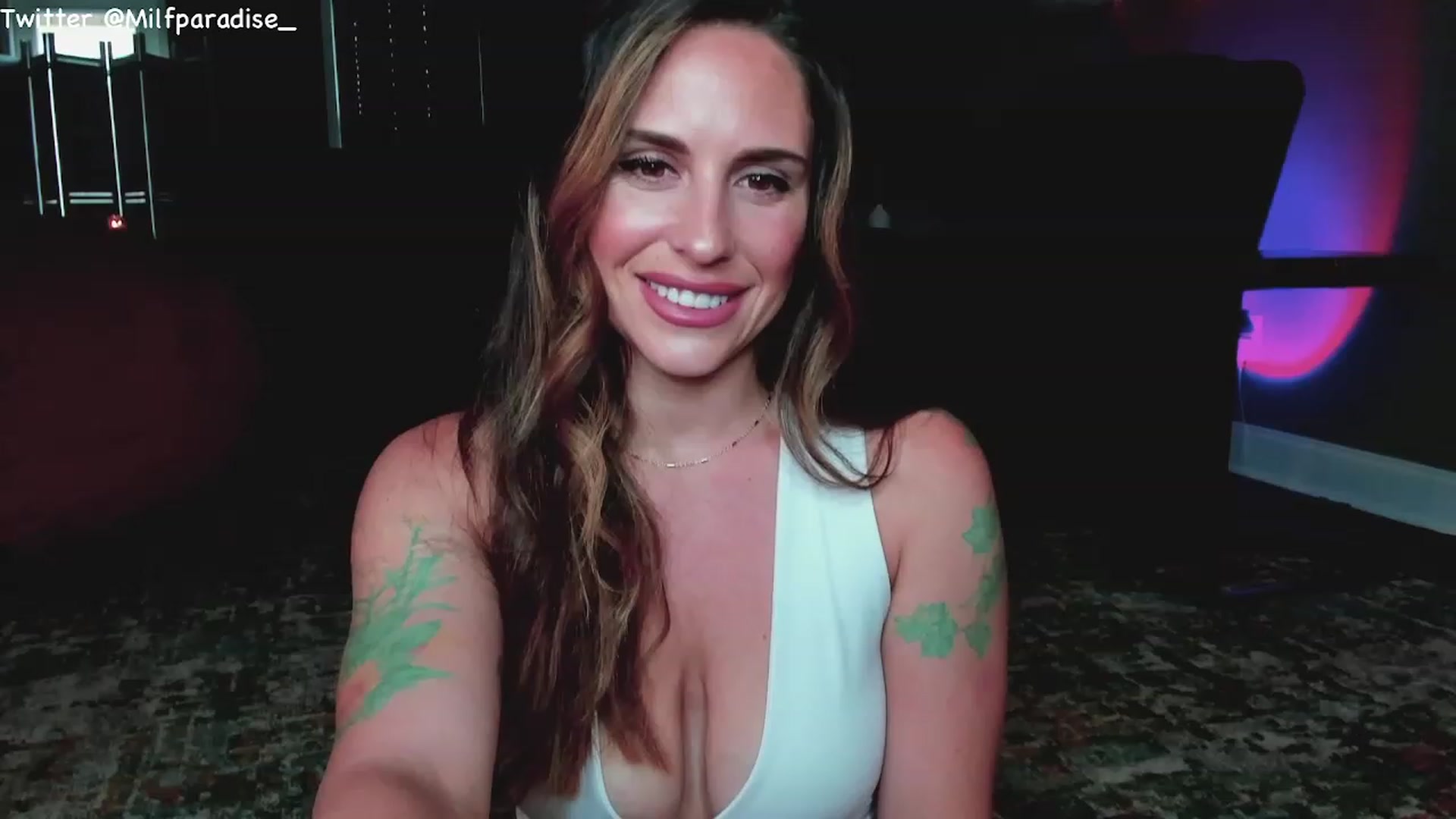 Gallery image thumbnail from MilfParadise's myfreecams stream on, 06/12/2023, 15:57 image 6 of 20