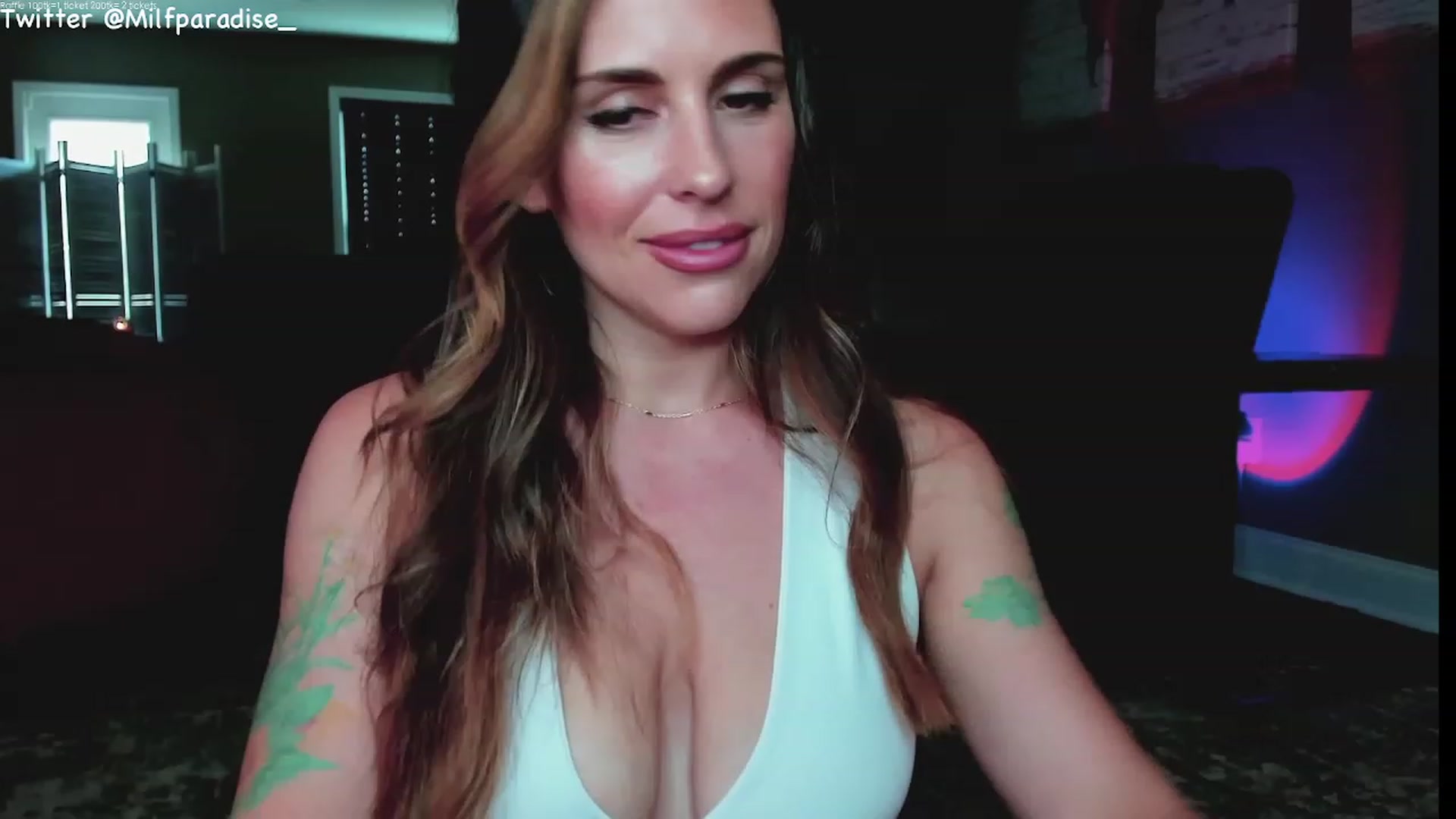 Gallery image thumbnail from MilfParadise's myfreecams stream on, 06/12/2023, 15:57 image 19 of 20
