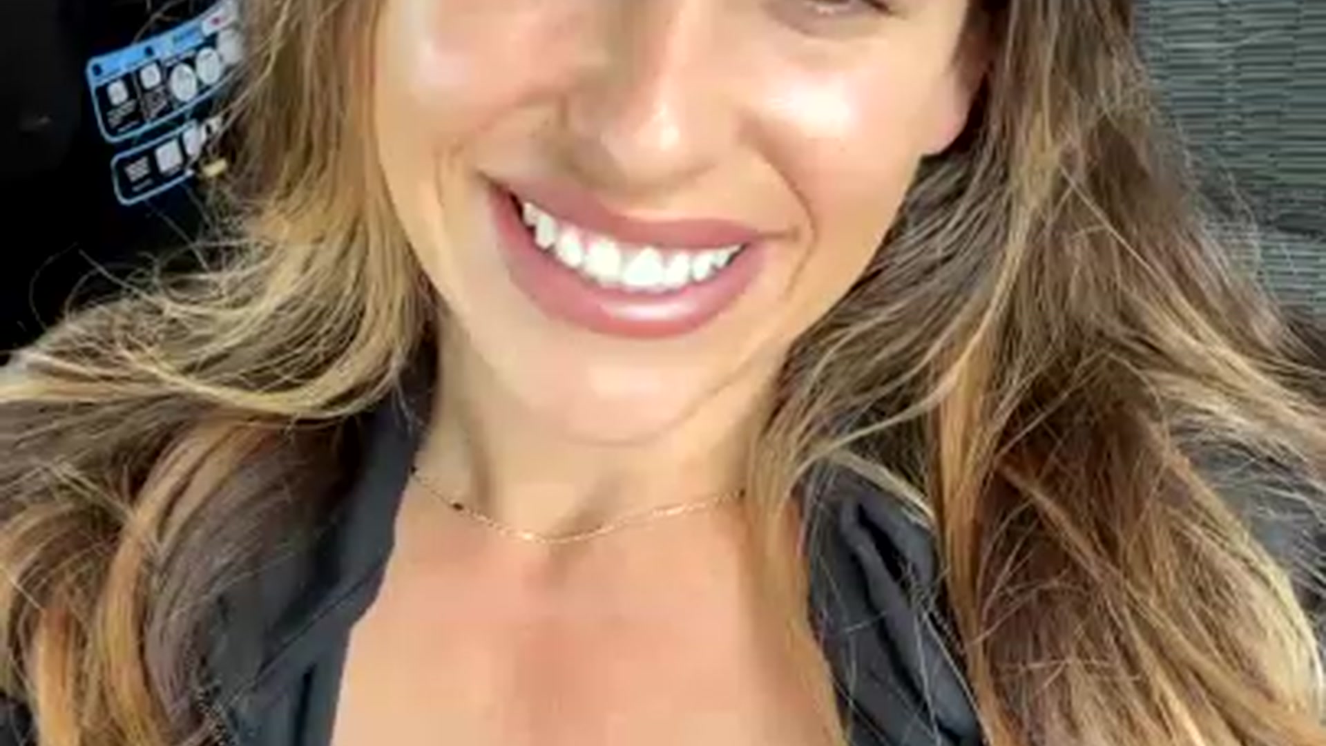 Gallery image thumbnail from MilfParadise's myfreecams stream on, 06/19/2023, 16:57 image 19 of 20