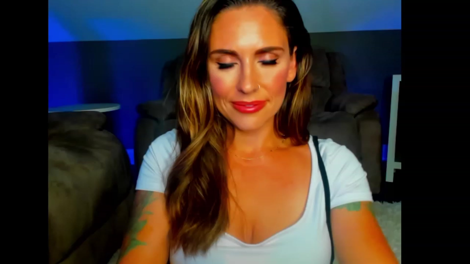 Gallery image thumbnail from MilfParadise's myfreecams stream on, 08/25/2023, 04:23 image 6 of 20