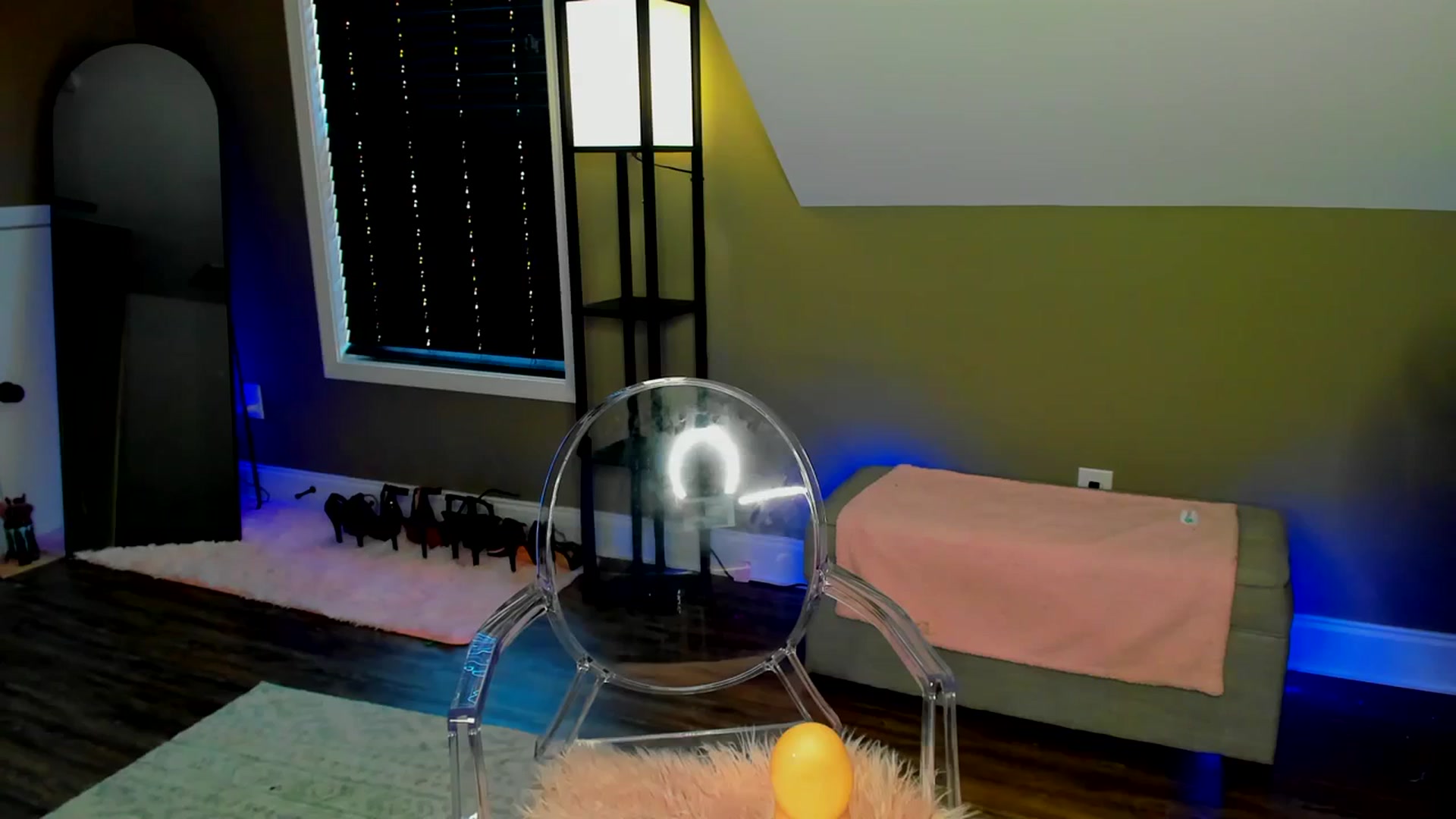 Gallery image thumbnail from MilfParadise's myfreecams stream on, 10/18/2023, 15:50 image 16 of 20