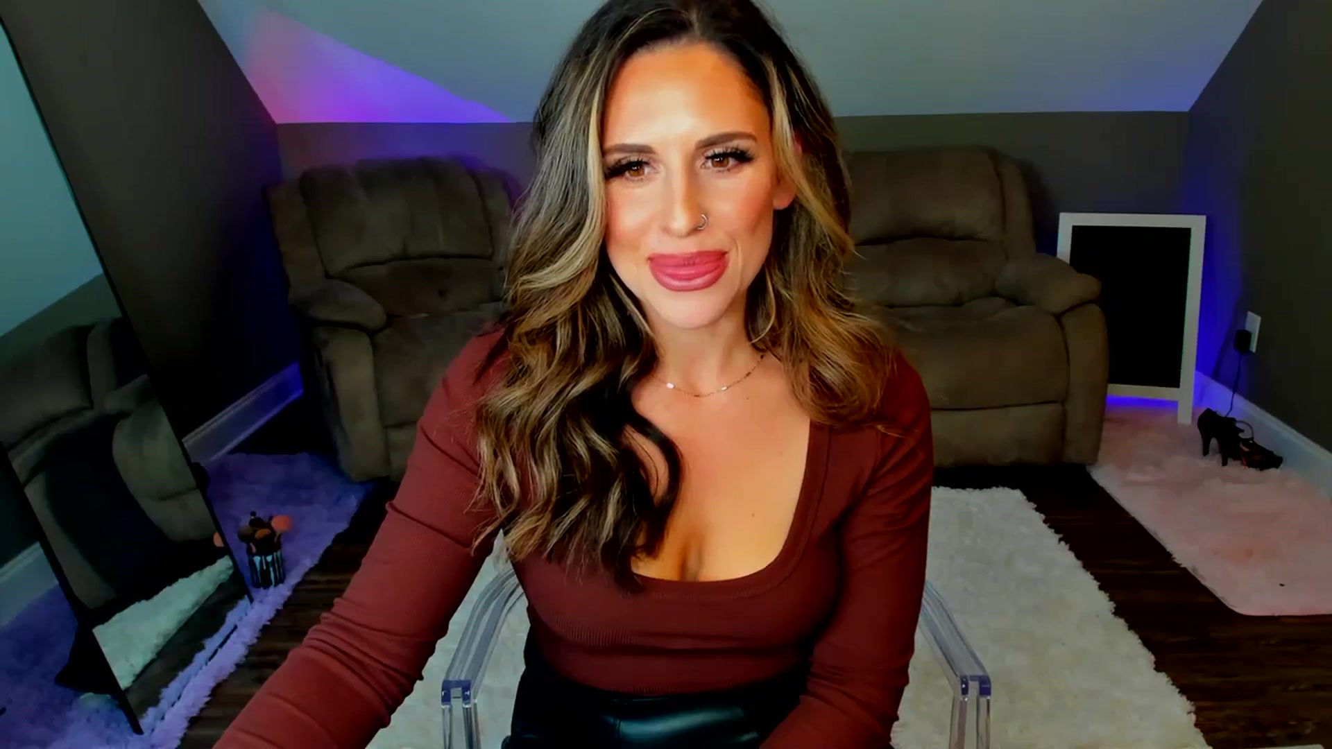 Gallery image thumbnail from MilfParadise's myfreecams stream on, 11/16/2023, 19:18 image 5 of 20
