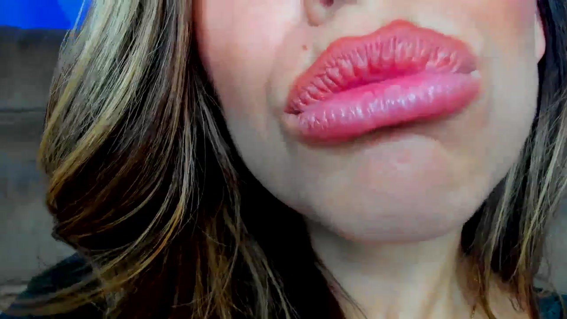 Gallery image thumbnail from MilfParadise's myfreecams stream on, 12/27/2023, 19:33 image 18 of 20