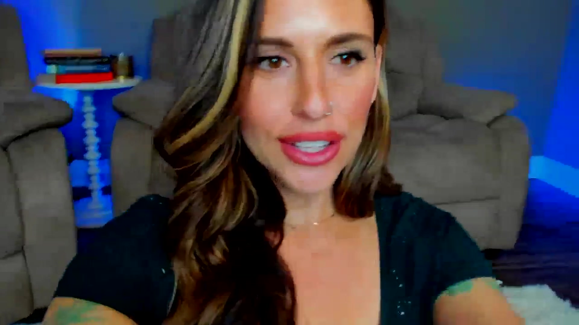 Gallery image thumbnail from MilfParadise's myfreecams stream on, 12/27/2023, 19:33 image 4 of 20