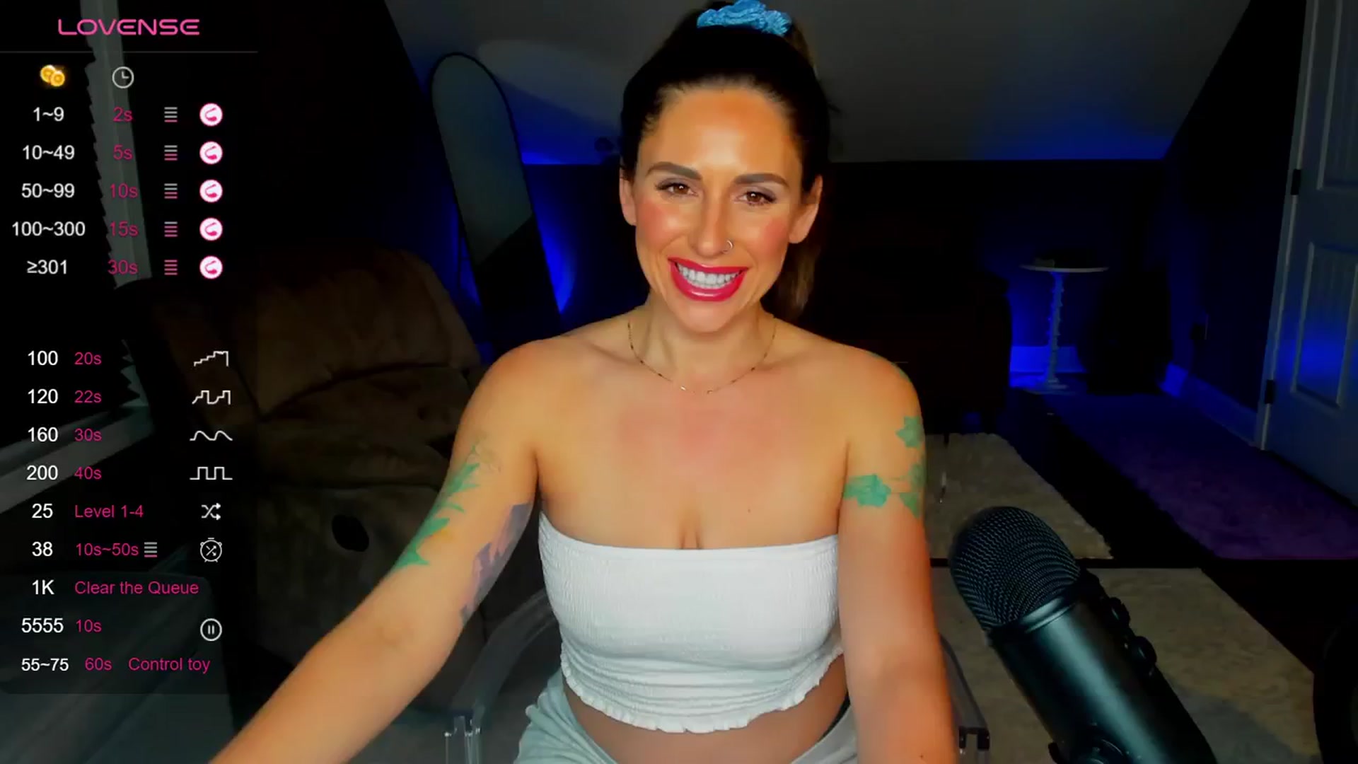 Gallery image thumbnail from MilfParadise's myfreecams stream on, 02/04/2024, 06:13 image 1 of 20