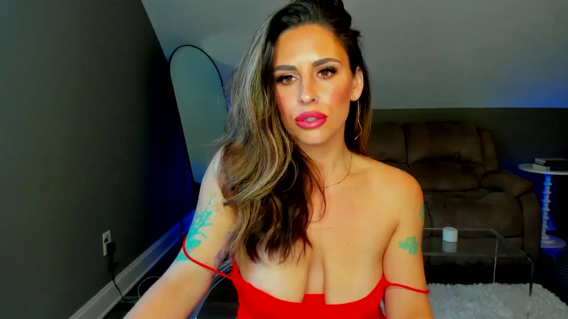 Gallery image thumbnail from MilfParadise's myfreecams stream on, 02/05/2024, 17:27 image 10 of 20