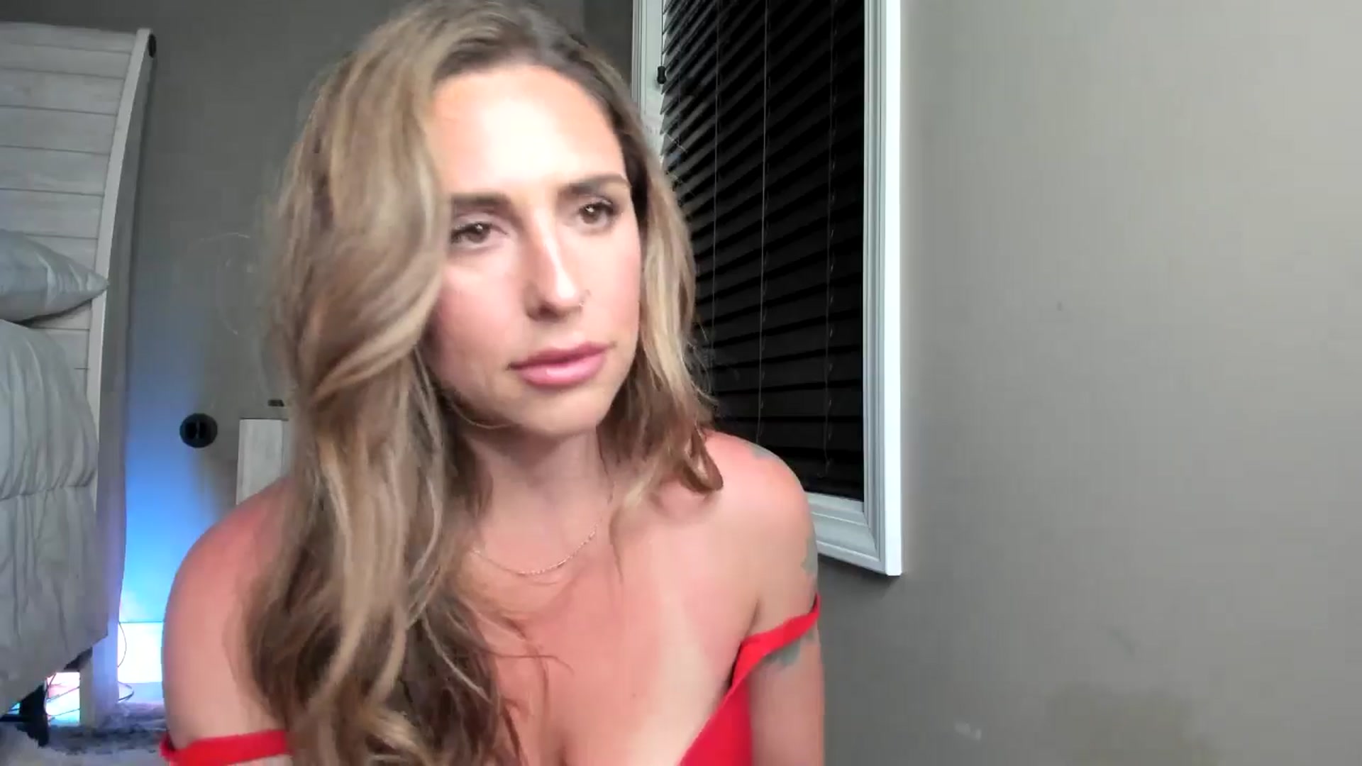 Gallery image thumbnail from MilfParadise's myfreecams stream on, 05/20/2024, 05:34 image 14 of 20