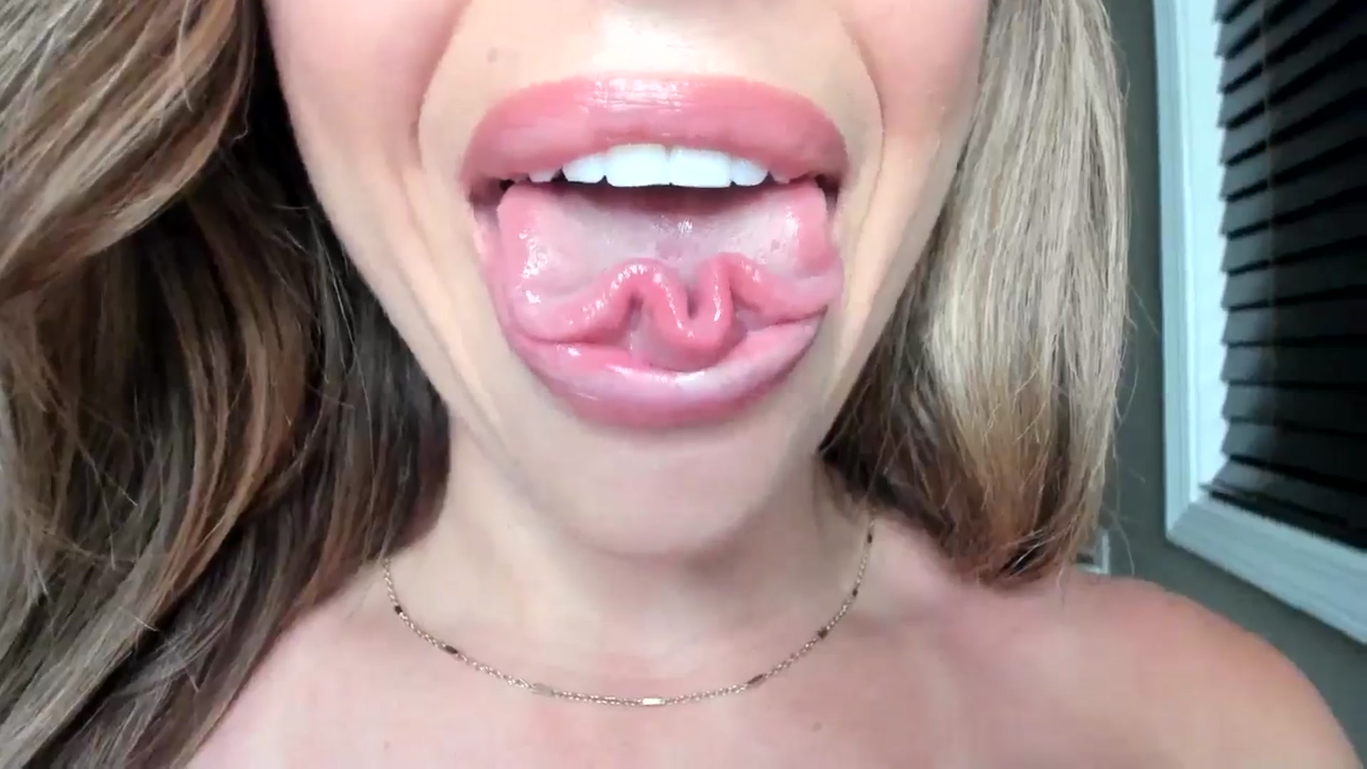 Gallery image thumbnail from MilfParadise's myfreecams stream on, 05/20/2024, 05:34 image 9 of 20