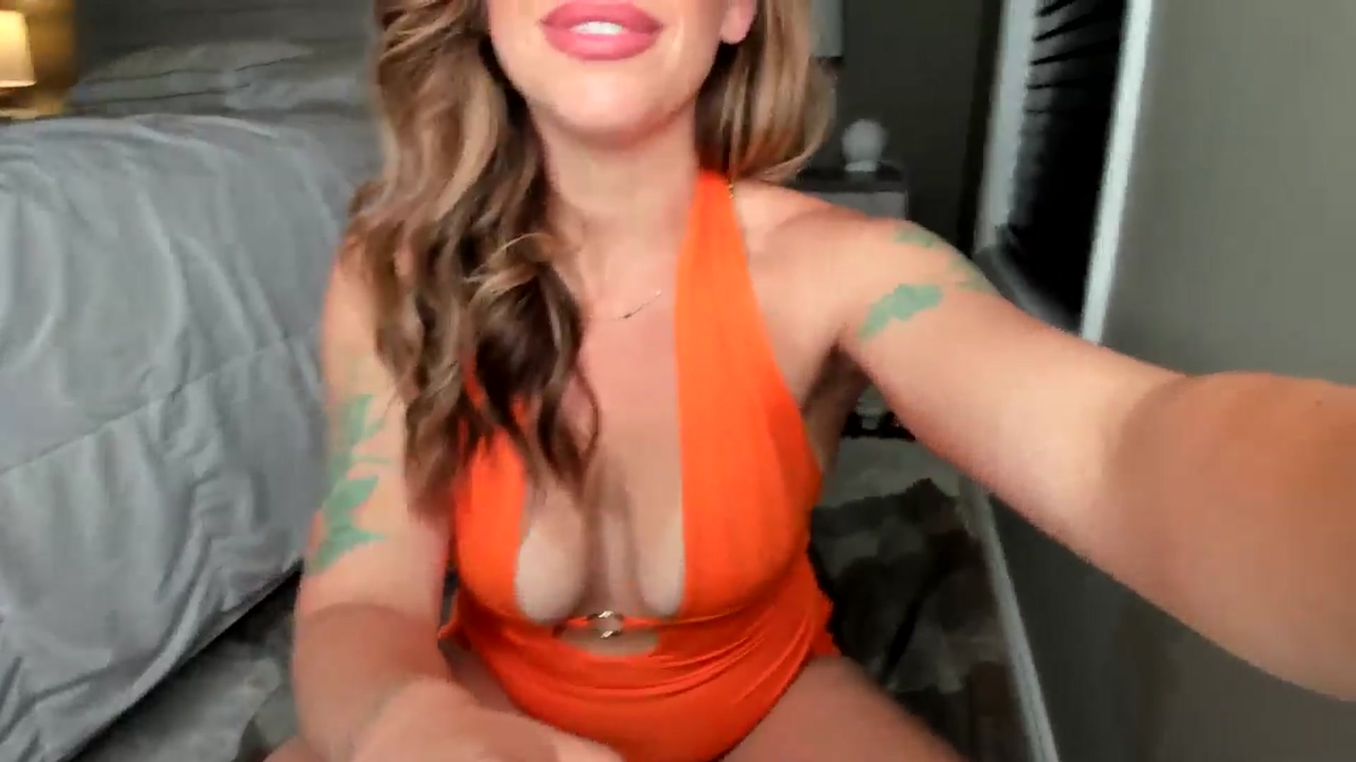 Gallery image thumbnail from MilfParadise's myfreecams stream on, 05/30/2024, 05:27 image 9 of 20