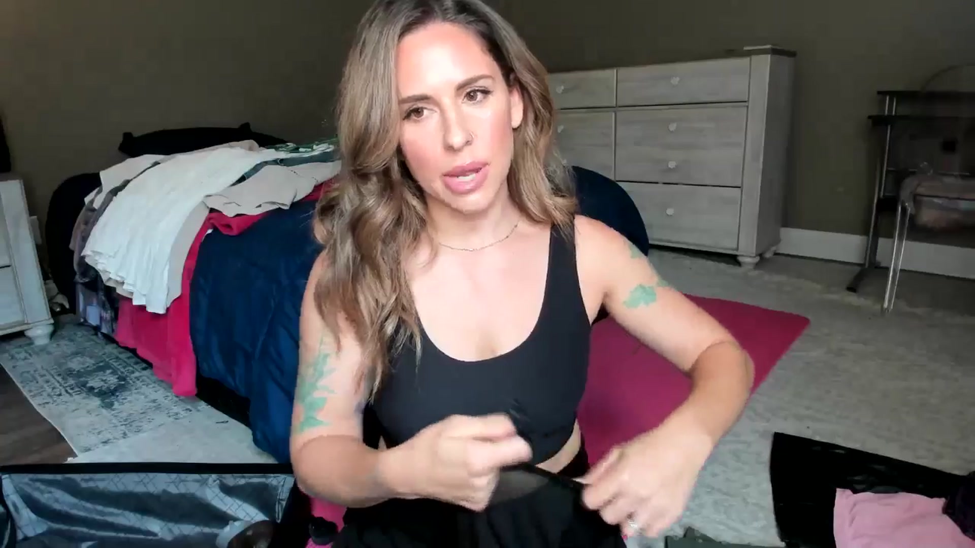 Gallery image thumbnail from MilfParadise's myfreecams stream on, 07/10/2024, 16:37 image 9 of 20