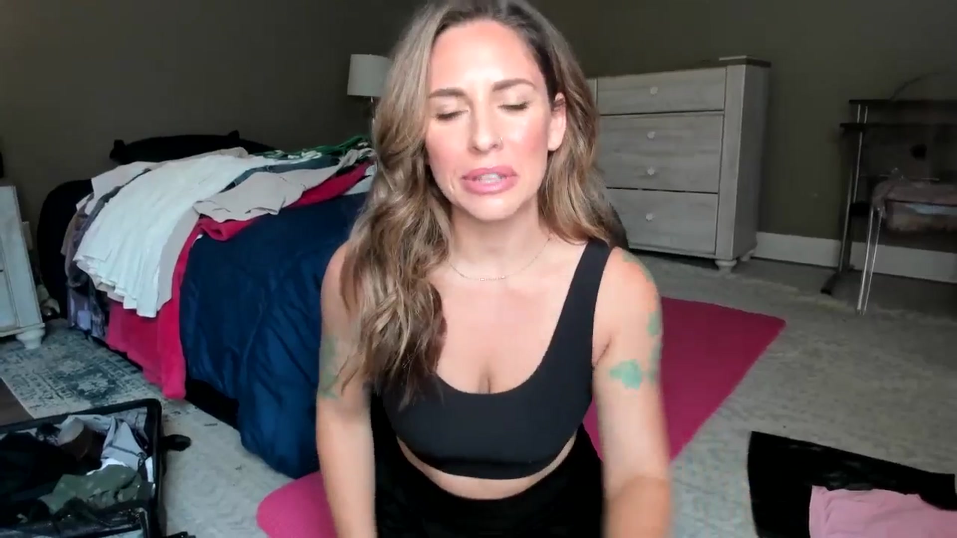 Gallery image thumbnail from MilfParadise's myfreecams stream on, 07/10/2024, 16:37 image 4 of 20
