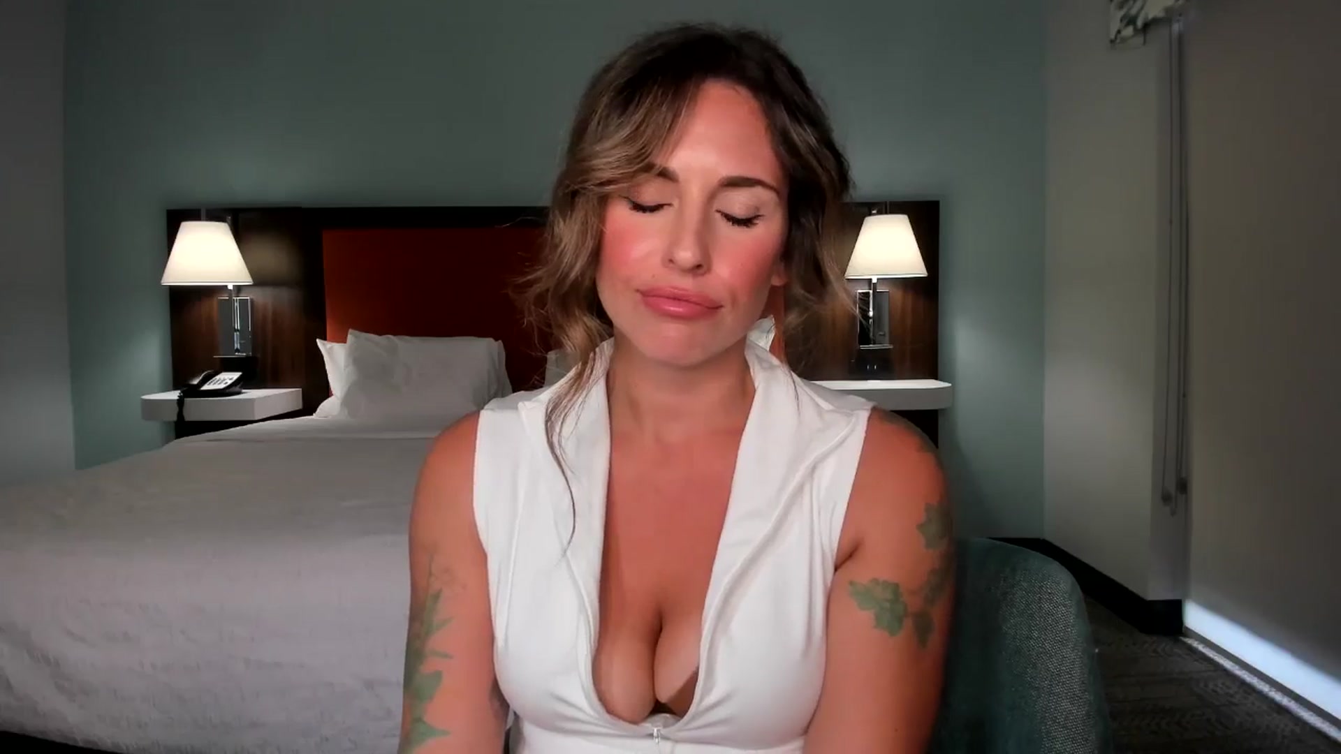 Gallery image thumbnail from MilfParadise's myfreecams stream on, 08/13/2024, 22:47 image 11 of 20