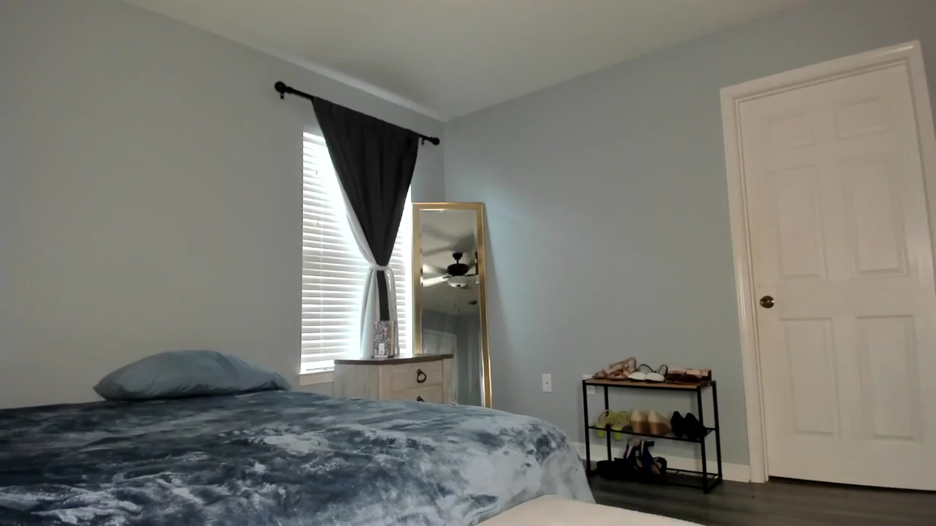 Gallery image thumbnail from MilfParadise's myfreecams stream on, 09/16/2024, 18:40 image 3 of 20