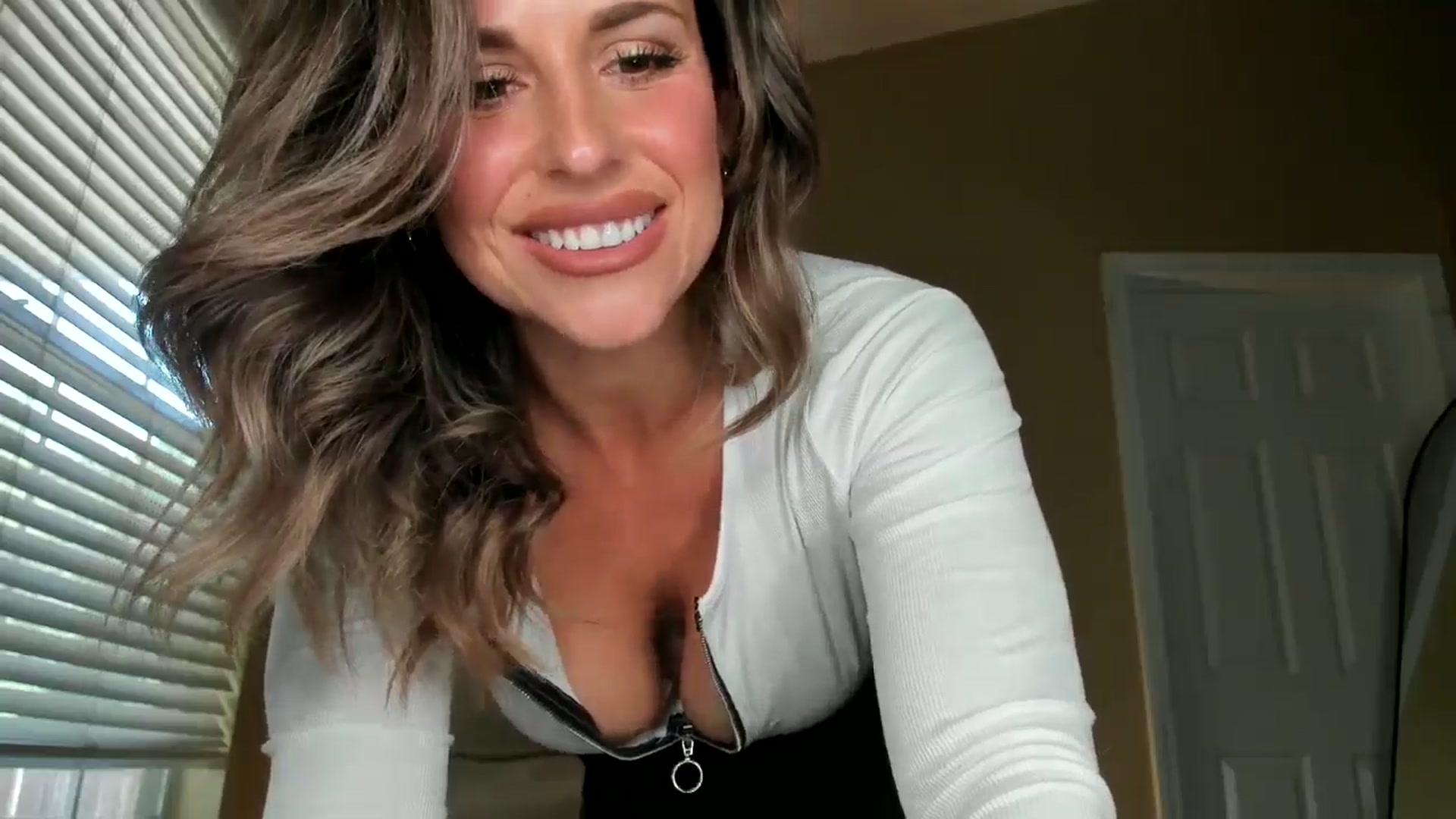 Gallery image thumbnail from MilfParadise's myfreecams stream on, 01/03/2026, 18:14 image 15 of 20