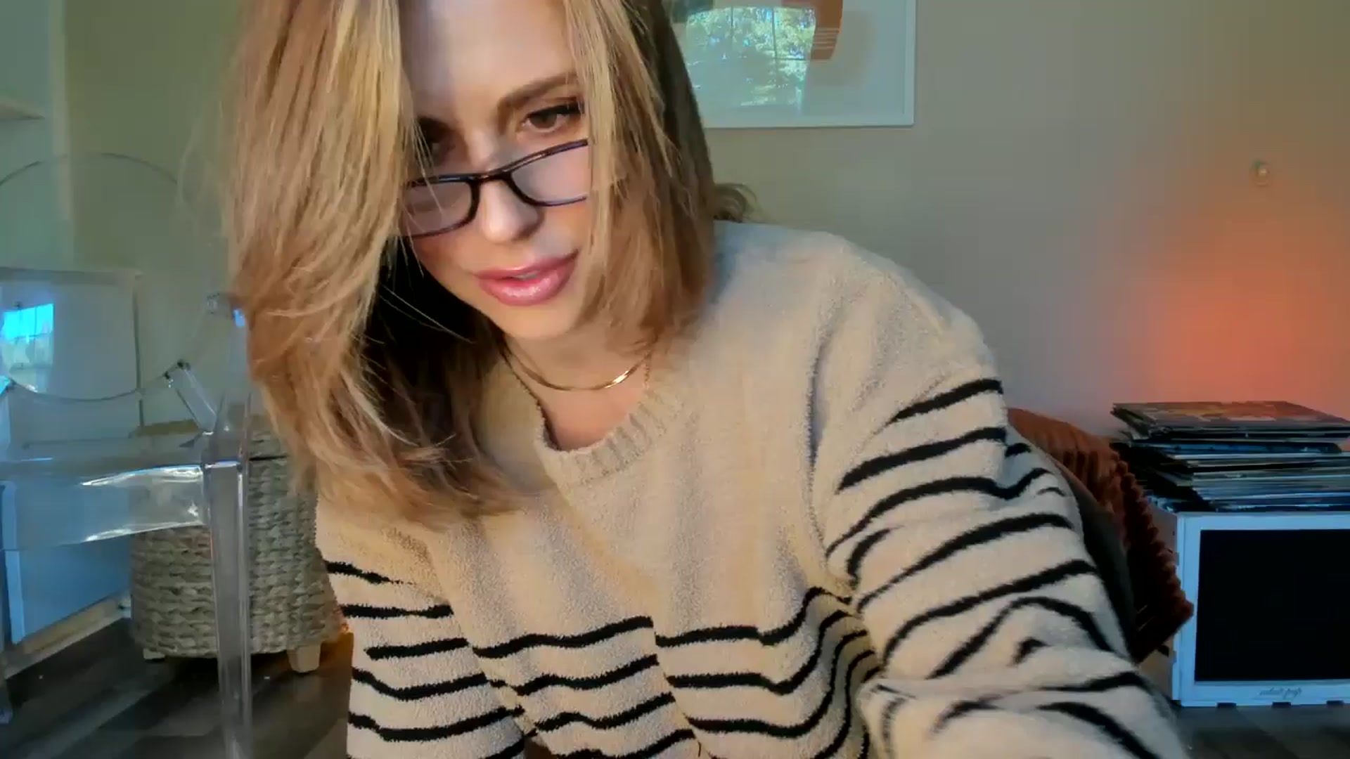 Gallery image thumbnail from MilfParadise's myfreecams stream on, 01/27/2026, 14:35 image 11 of 20