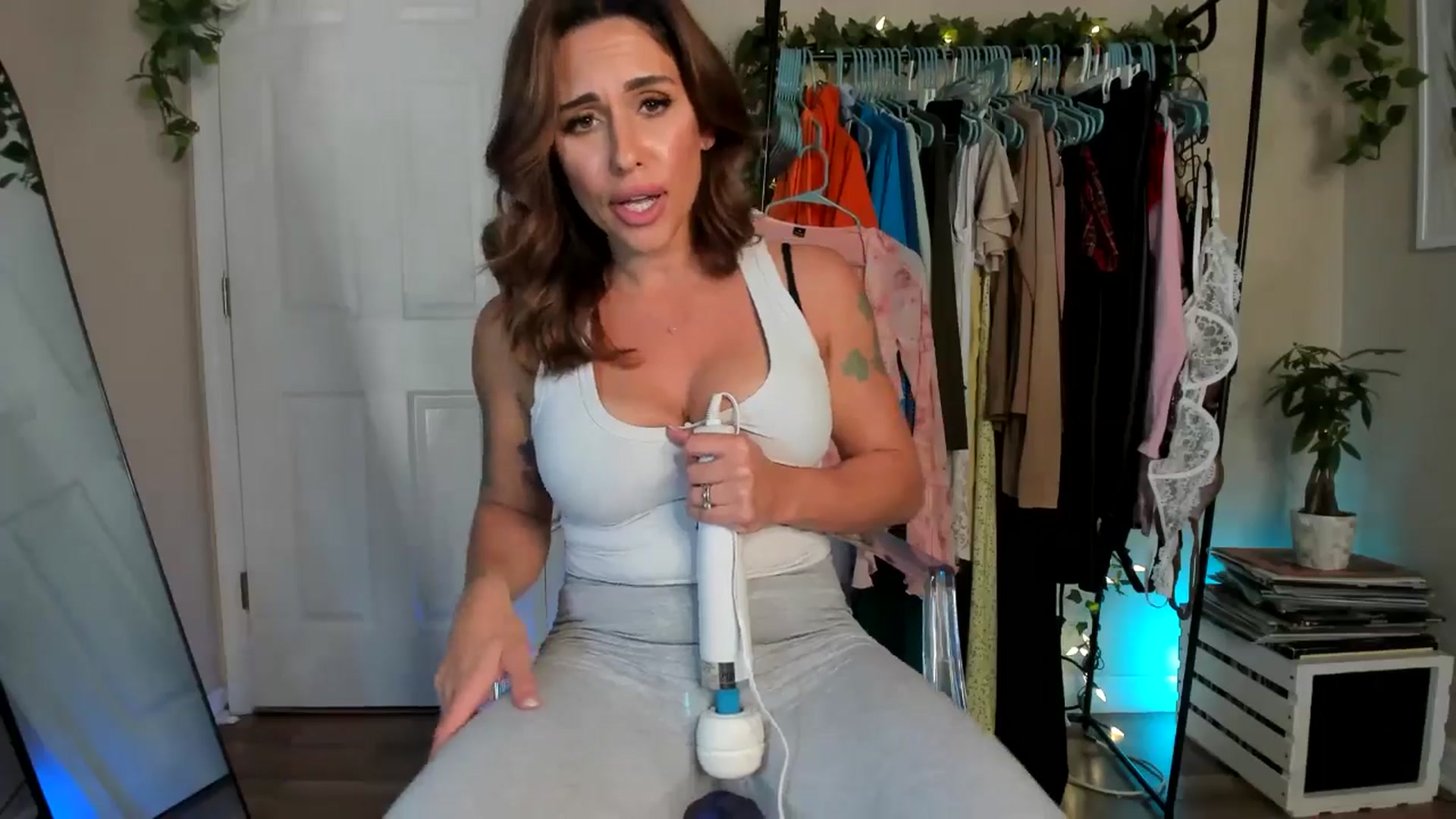 Gallery image thumbnail from MilfParadise's myfreecams stream on, 03/11/2026, 18:27 image 16 of 20