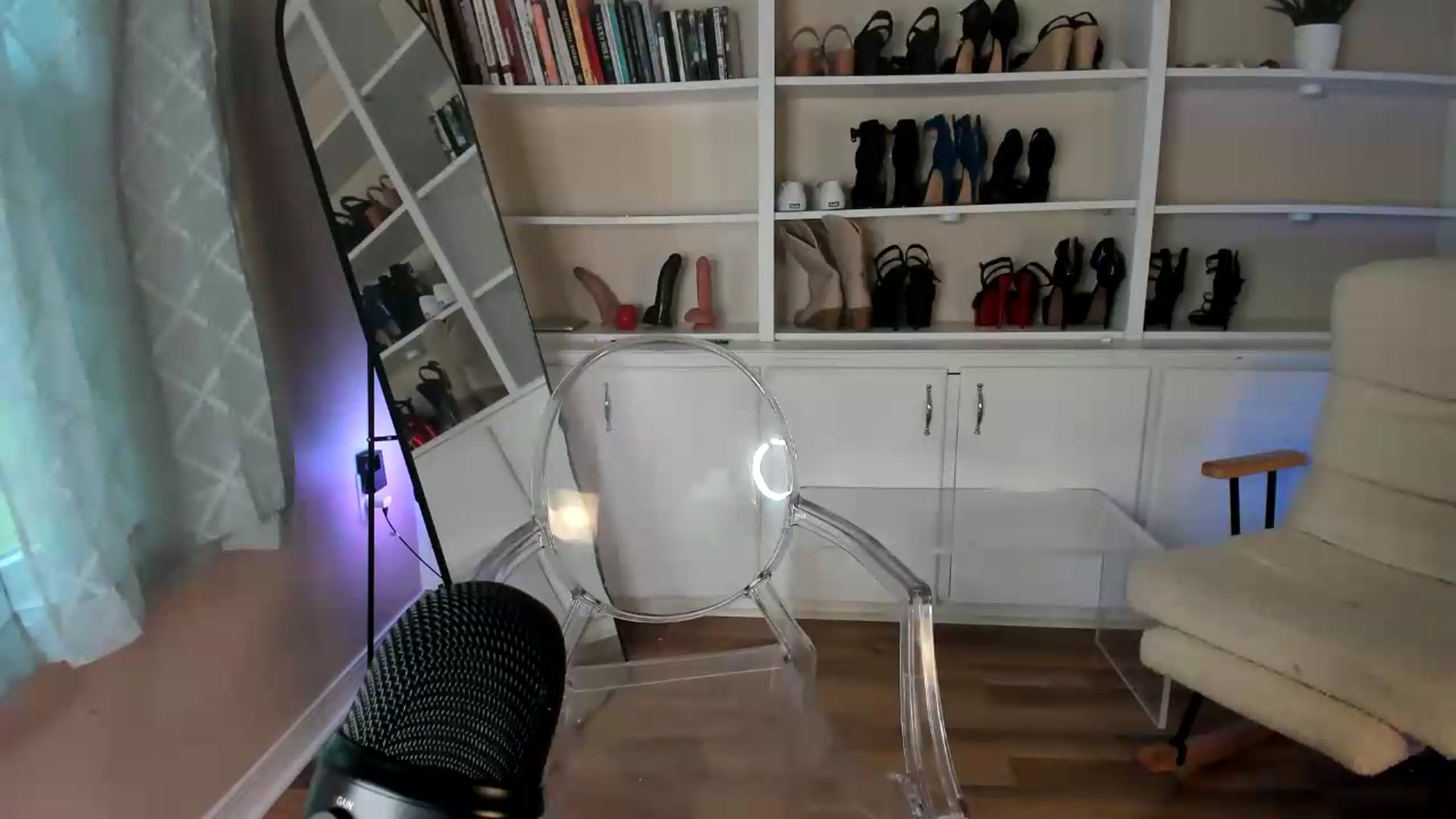Gallery image thumbnail from MilfParadise's myfreecams stream on, 05/26/2026, 17:19 image 9 of 20