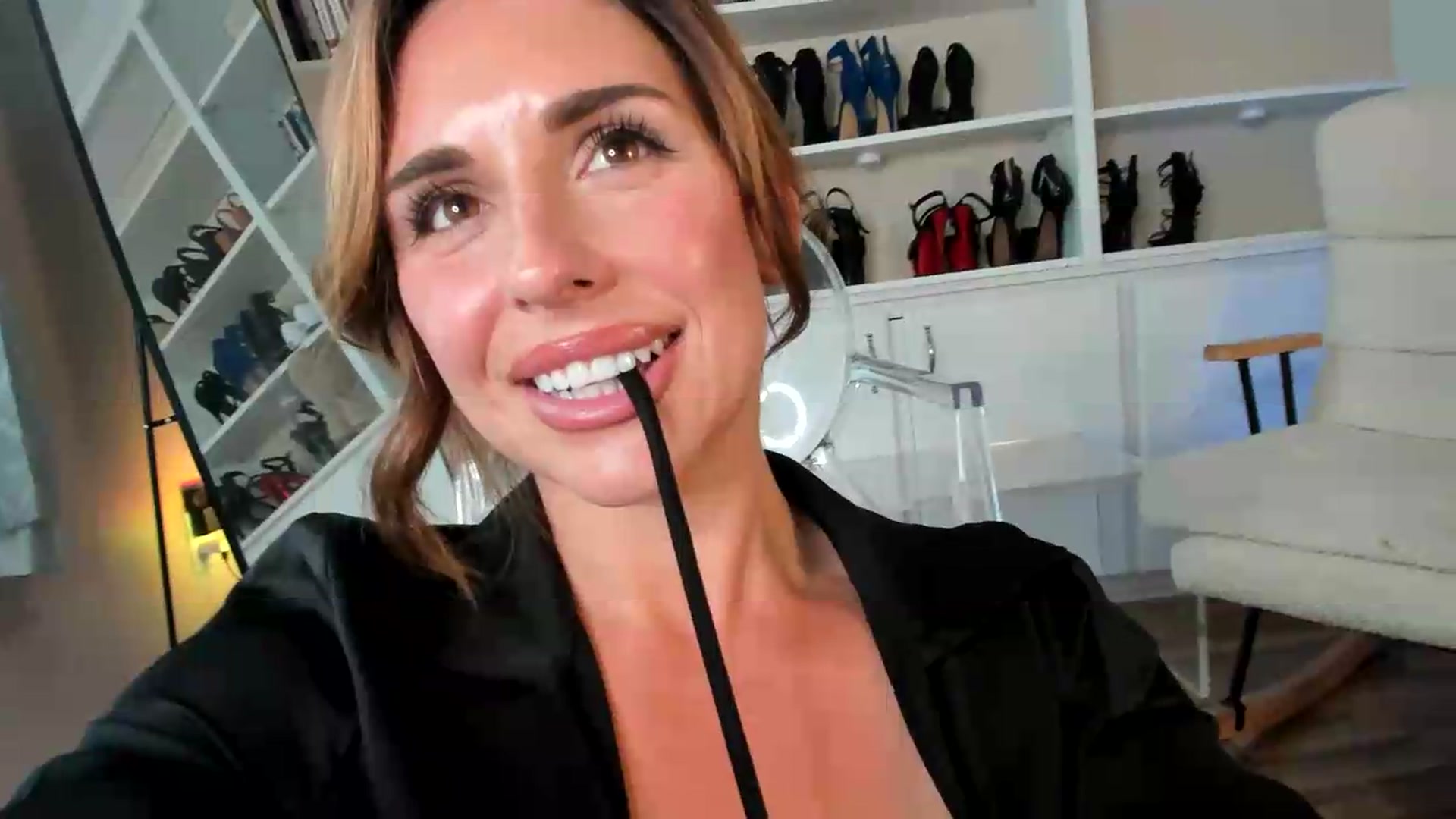 Gallery image thumbnail from MilfParadise's myfreecams stream on, 05/26/2026, 18:09 image 12 of 20