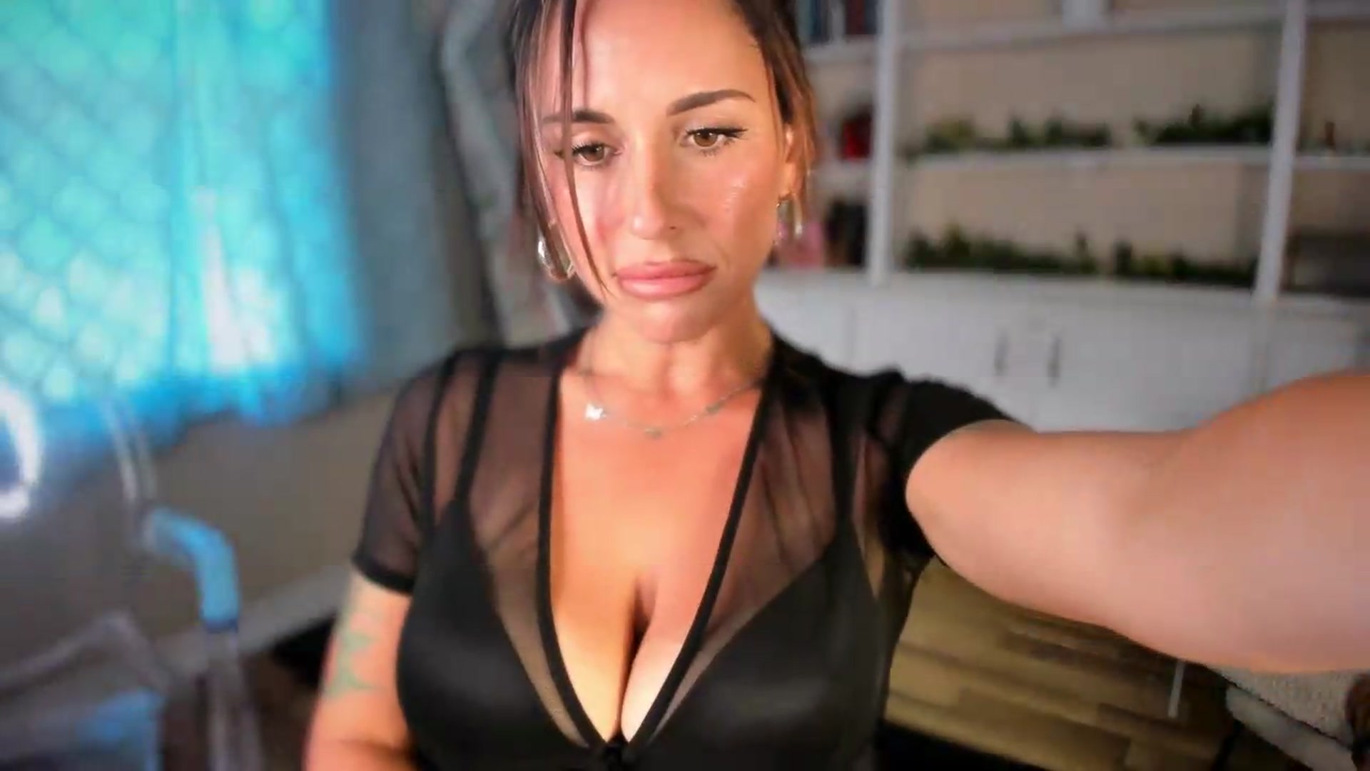 Gallery image thumbnail from MilfParadise's myfreecams stream on, 07/07/2026, 18:21 image 3 of 20