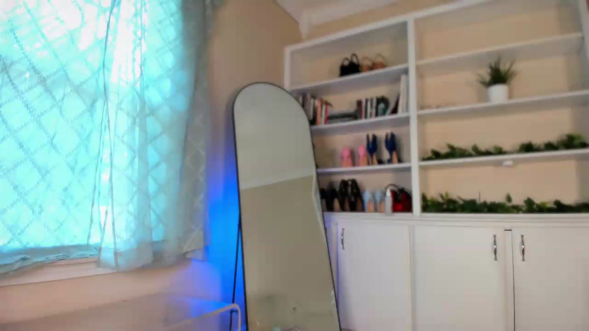 Gallery image thumbnail from MilfParadise's myfreecams stream on, 08/10/2026, 18:06 image 13 of 20