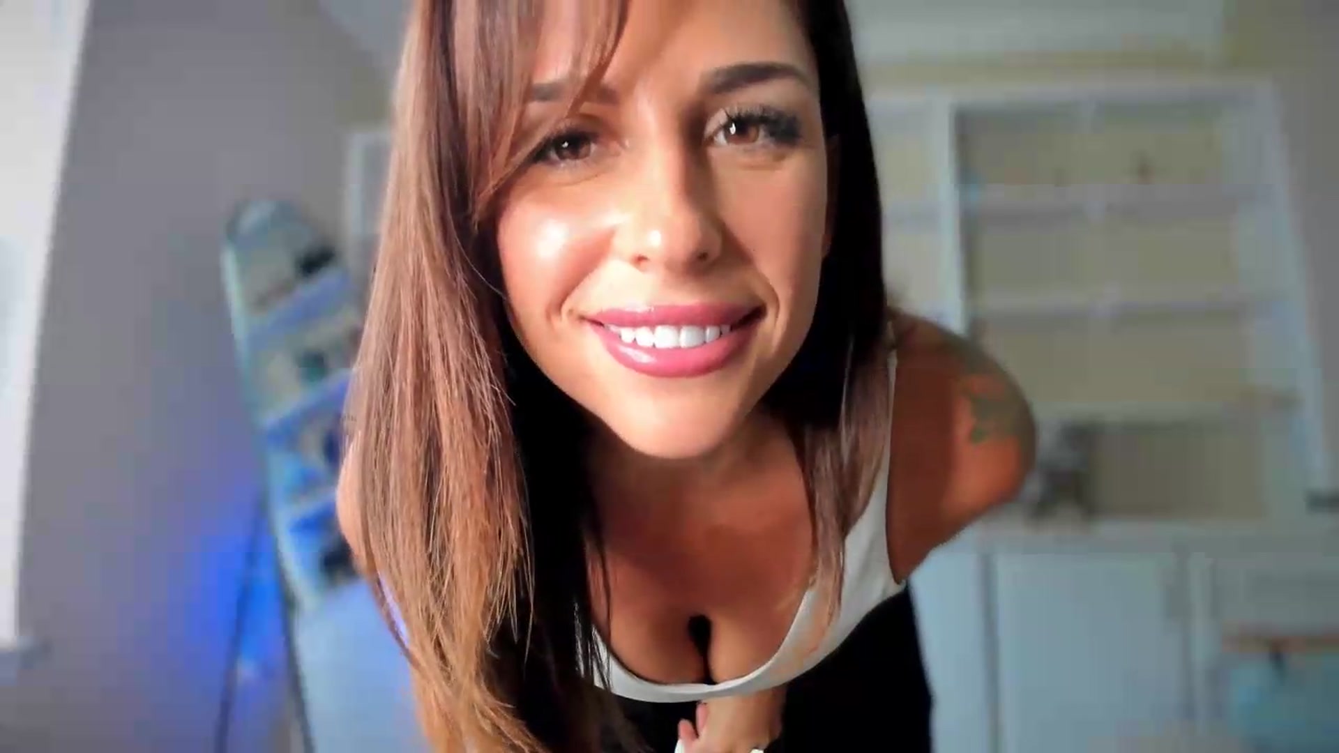 Gallery image thumbnail from MilfParadise's myfreecams stream on, 08/20/2026, 16:16 image 12 of 20