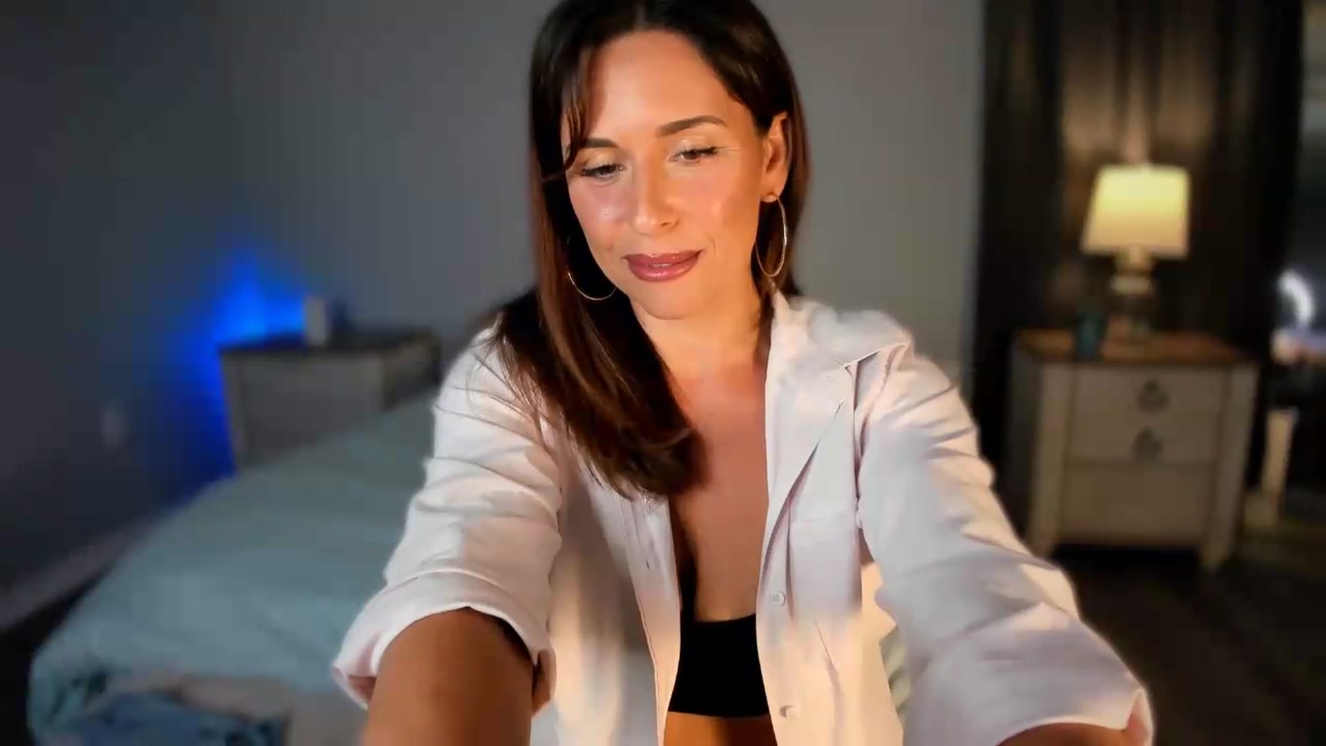 Gallery image thumbnail from MilfParadise's myfreecams stream on, 08/24/2026, 16:24 image 5 of 20