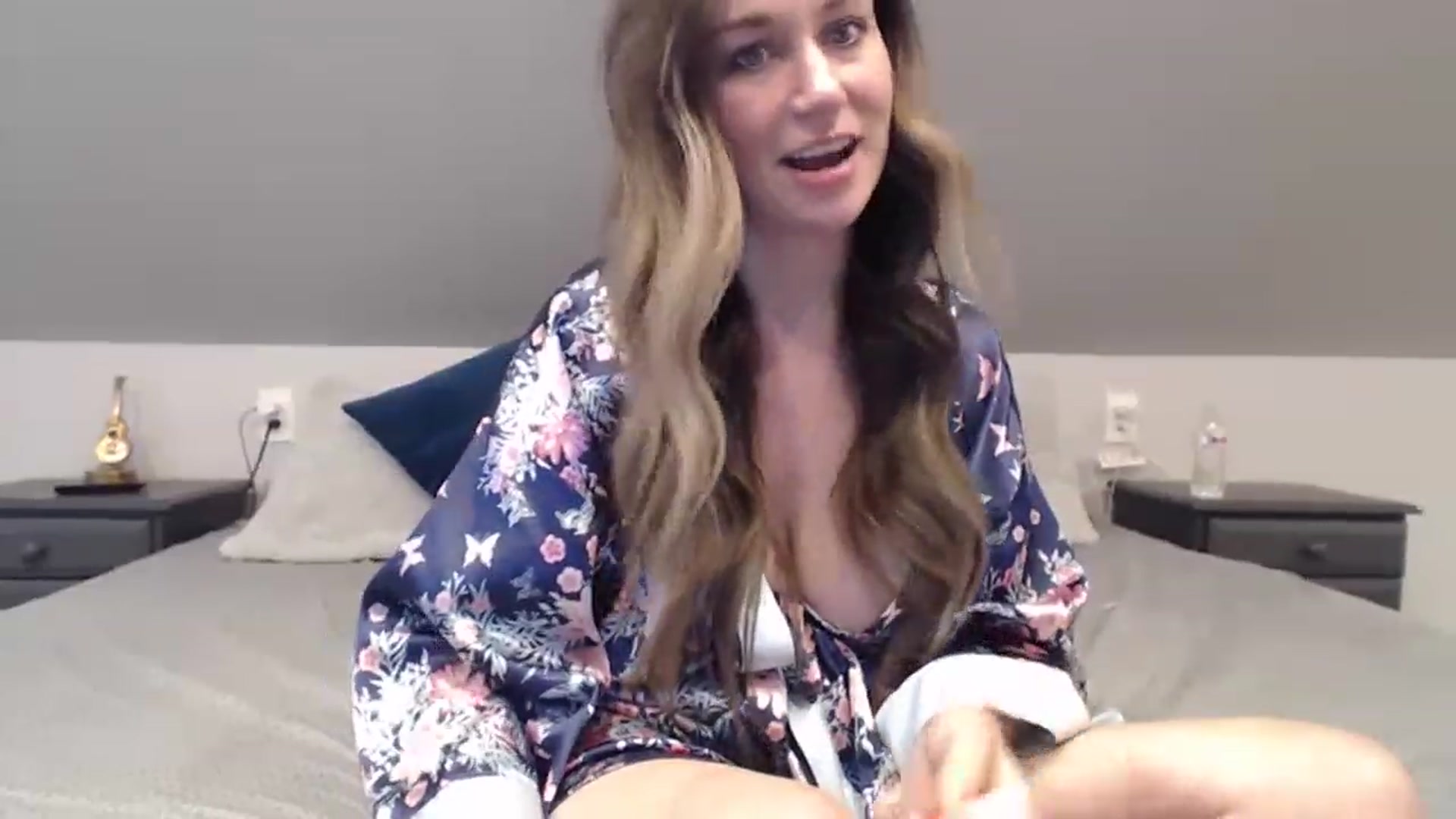 Gallery image thumbnail from MilfStreams92's myfreecams stream on, 02/14/2023, 18:54 image 8 of 20