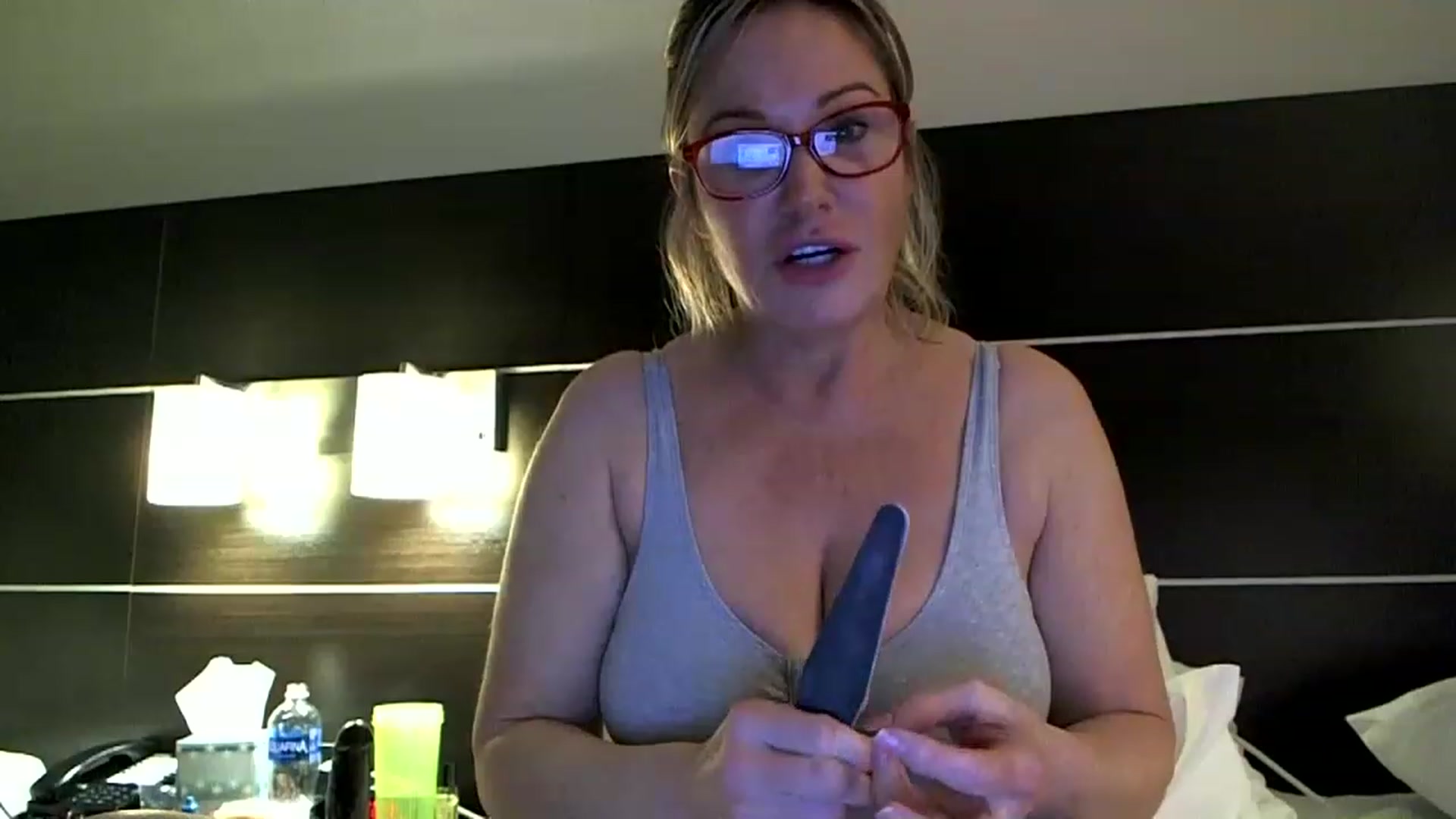 Gallery image thumbnail from Milf_Goddess's myfreecams stream on, 12/02/2022, 11:13 image 3 of 20