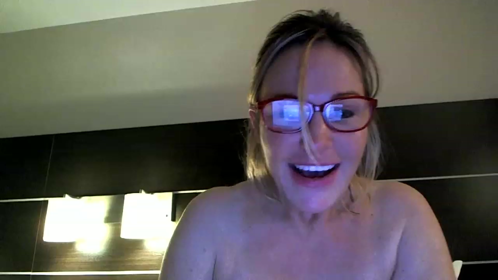 Gallery image thumbnail from Milf_Goddess's myfreecams stream on, 12/02/2022, 12:33 image 8 of 20