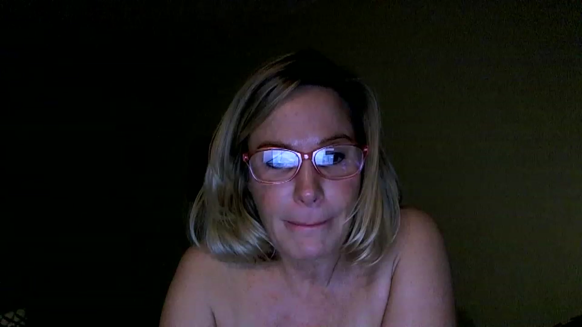 Gallery image thumbnail from Milf_Goddess's myfreecams stream on, 01/01/2023, 09:05 image 10 of 20