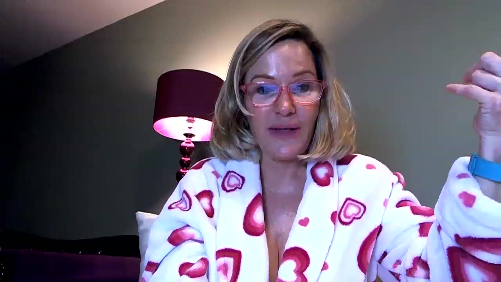 Gallery image thumbnail from Milf_Goddess's myfreecams stream on, 01/01/2023, 11:53 image 16 of 20
