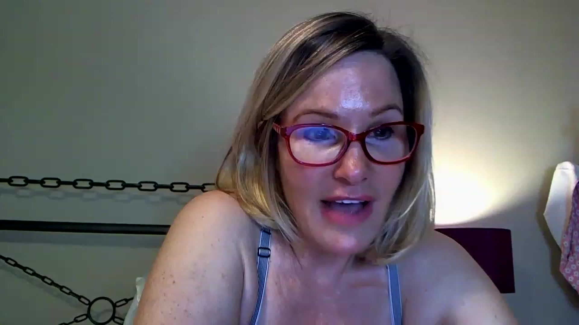 Gallery image thumbnail from Milf_Goddess's myfreecams stream on, 01/21/2023, 10:04 image 17 of 20