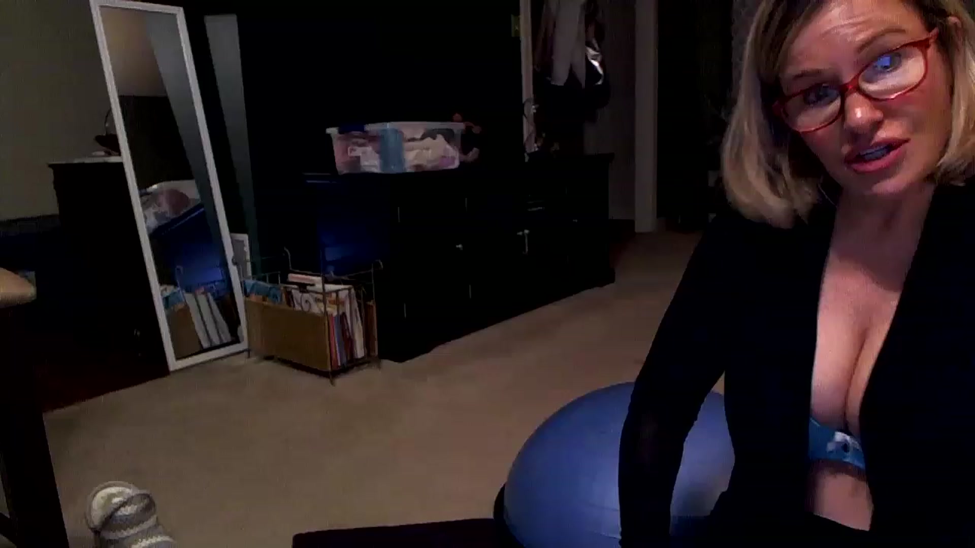 Gallery image thumbnail from Milf_Goddess's myfreecams stream on, 02/01/2023, 01:43 image 6 of 20