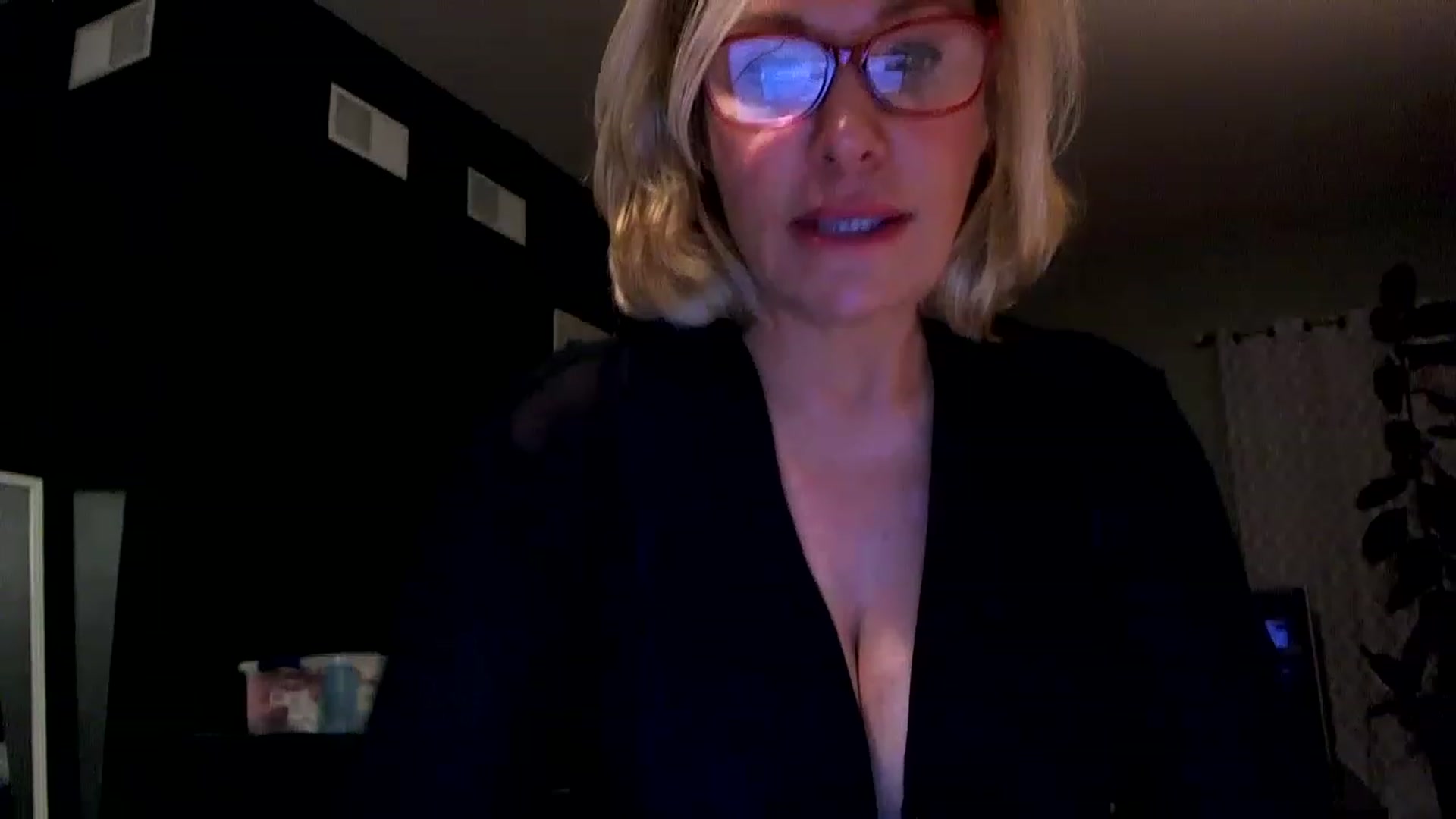 Gallery image thumbnail from Milf_Goddess's myfreecams stream on, 02/01/2023, 01:43 image 11 of 20