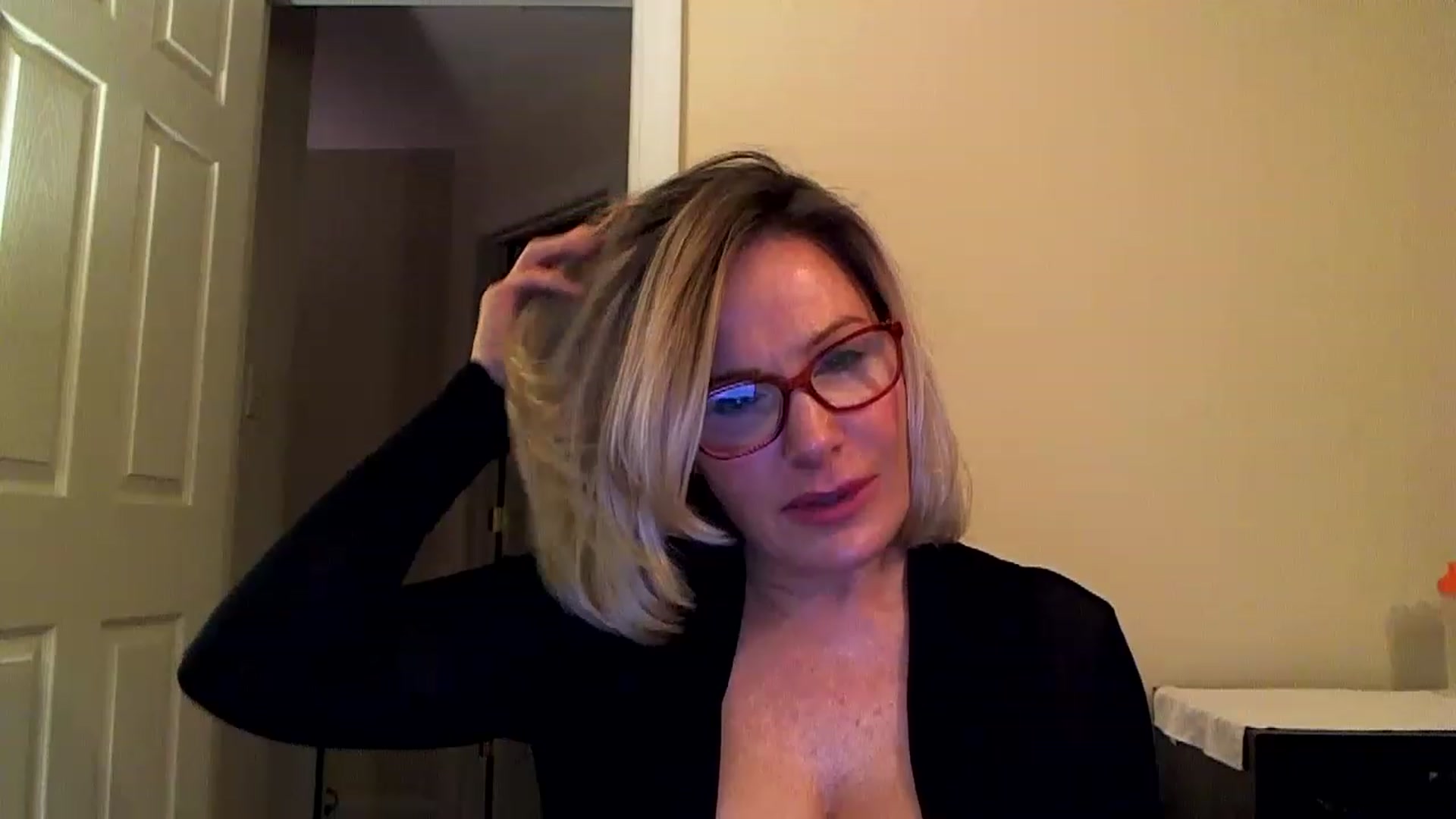 Gallery image thumbnail from Milf_Goddess's myfreecams stream on, 02/12/2023, 12:12 image 13 of 20