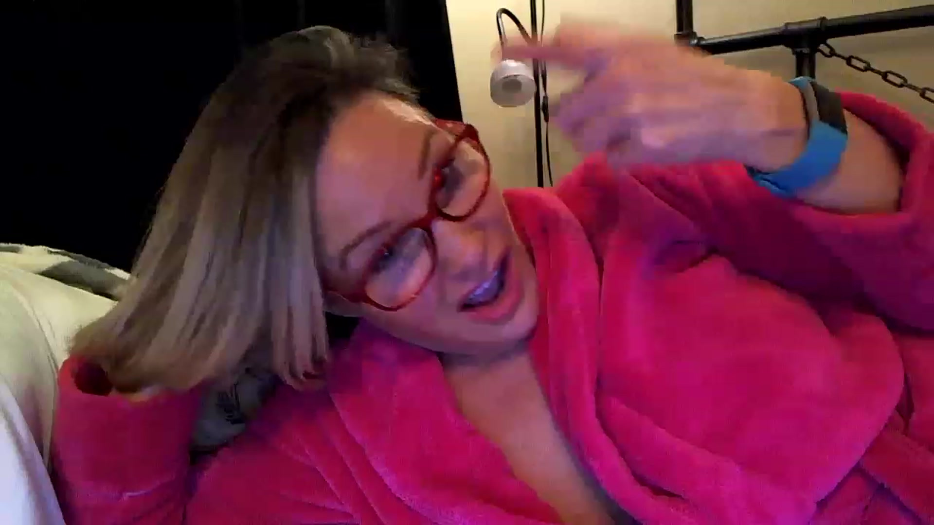 Gallery image thumbnail from Milf_Goddess's myfreecams stream on, 02/12/2023, 14:06 image 10 of 20