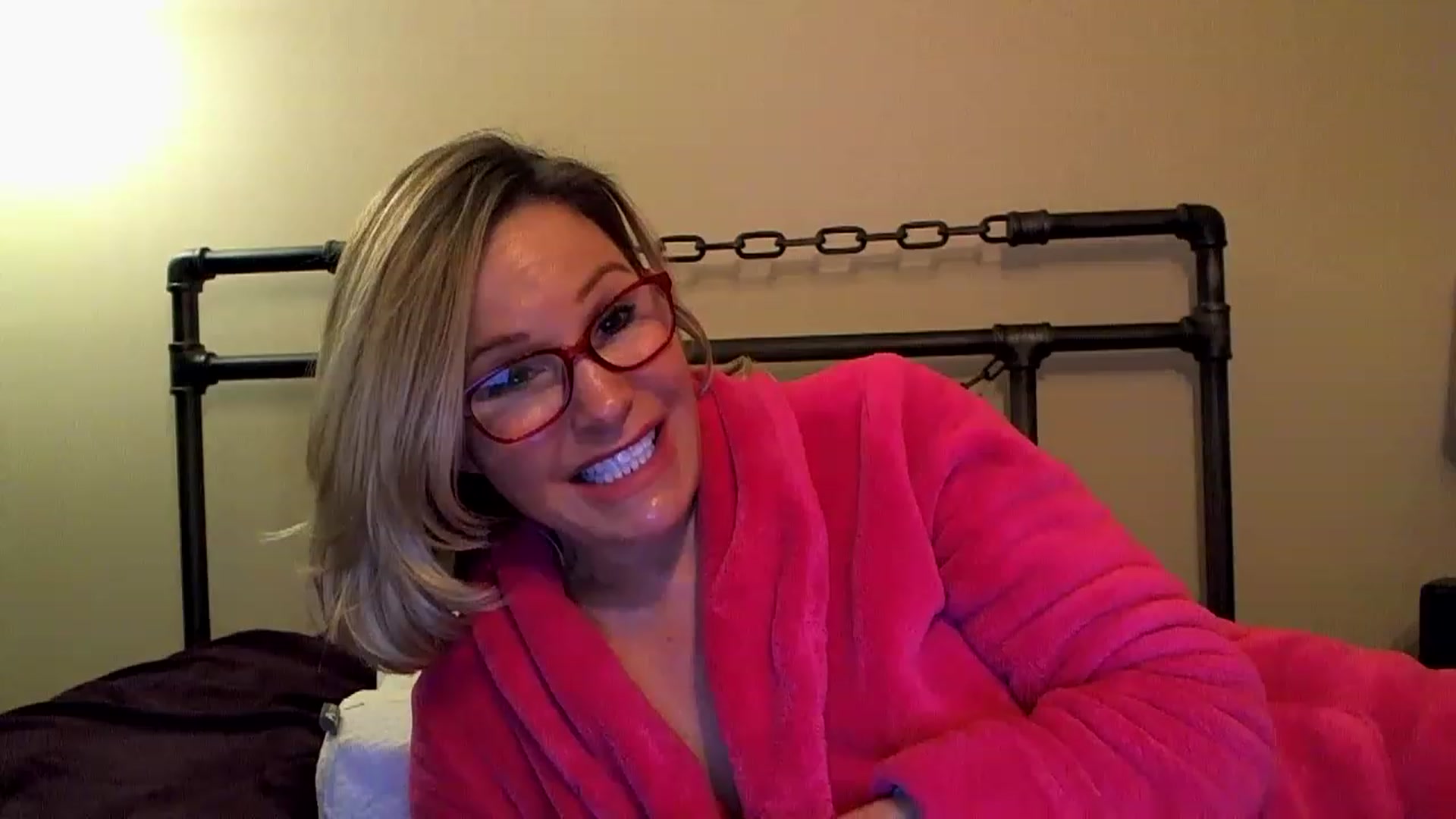 Gallery image thumbnail from Milf_Goddess's myfreecams stream on, 02/12/2023, 14:06 image 1 of 20