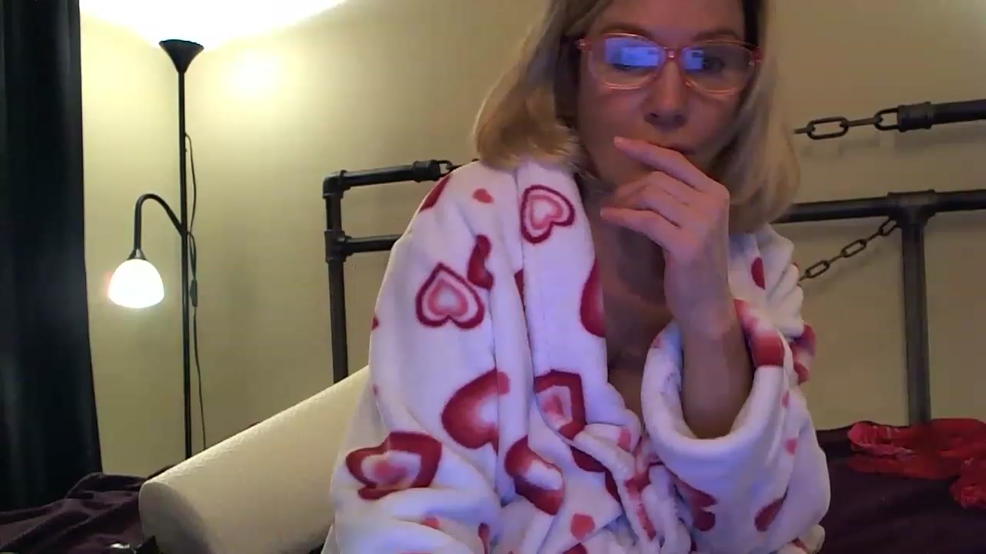 Gallery image thumbnail from Milf_Goddess's myfreecams stream on, 02/13/2023, 08:01 image 5 of 20