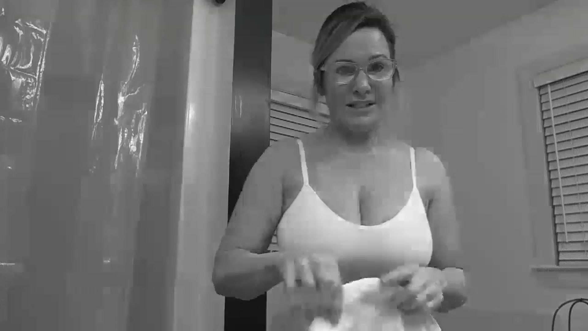 Gallery image thumbnail from Milf_Goddess's myfreecams stream on, 02/16/2023, 06:36 image 2 of 20