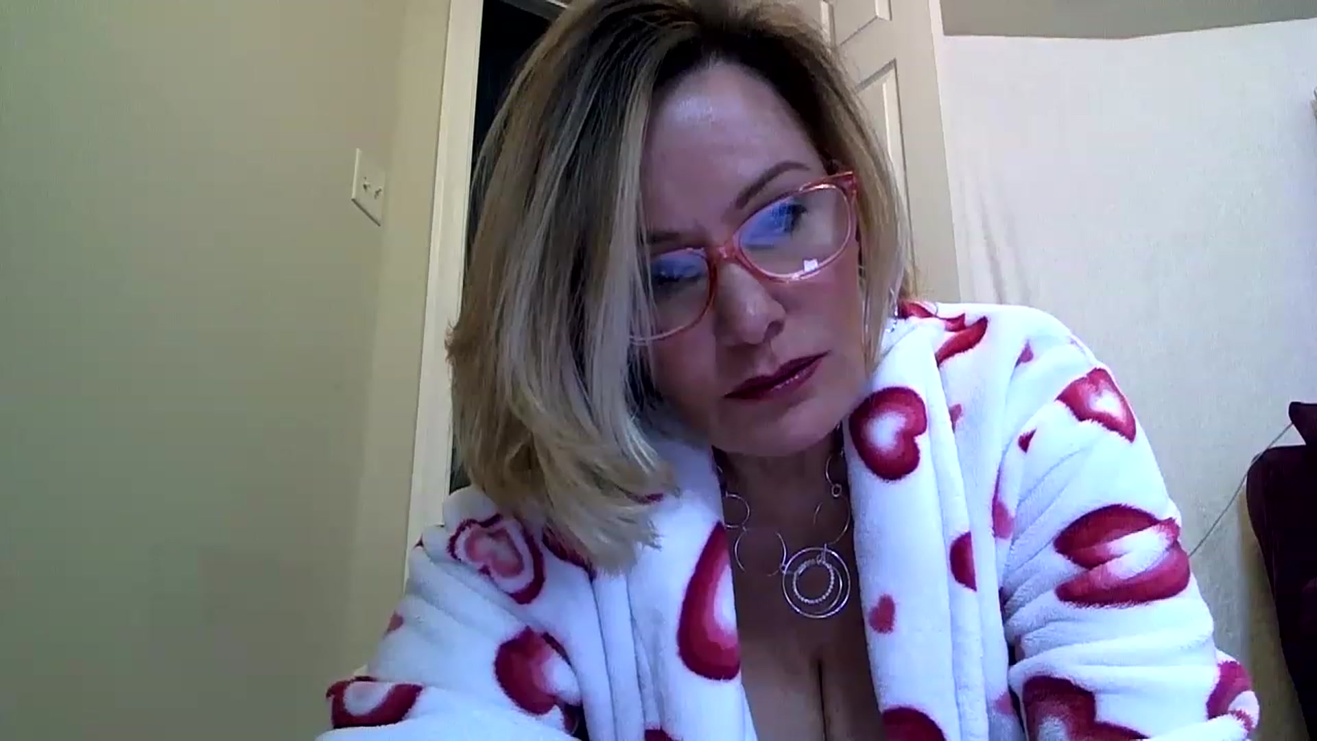 Gallery image thumbnail from Milf_Goddess's myfreecams stream on, 02/26/2023, 13:16 image 2 of 20