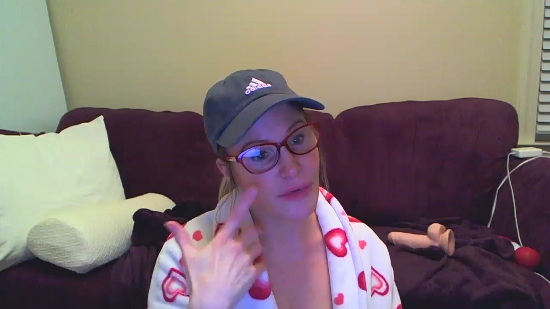 Gallery image thumbnail from Milf_Goddess's myfreecams stream on, 03/17/2023, 07:13 image 7 of 20