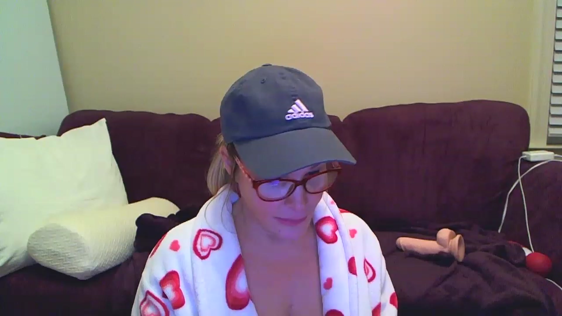 Gallery image thumbnail from Milf_Goddess's myfreecams stream on, 03/17/2023, 07:13 image 3 of 20
