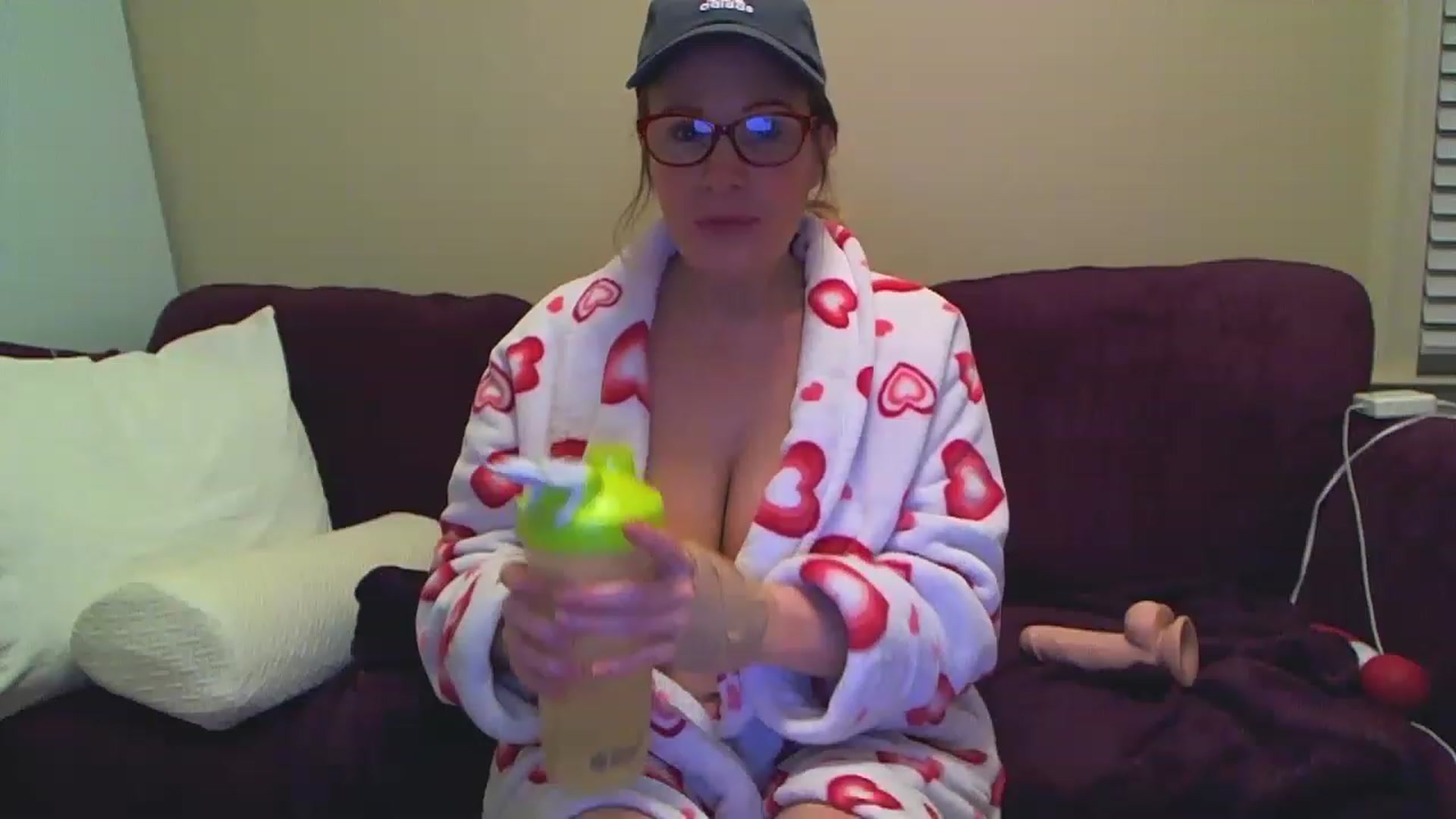 Gallery image thumbnail from Milf_Goddess's myfreecams stream on, 03/17/2023, 07:13 image 1 of 20